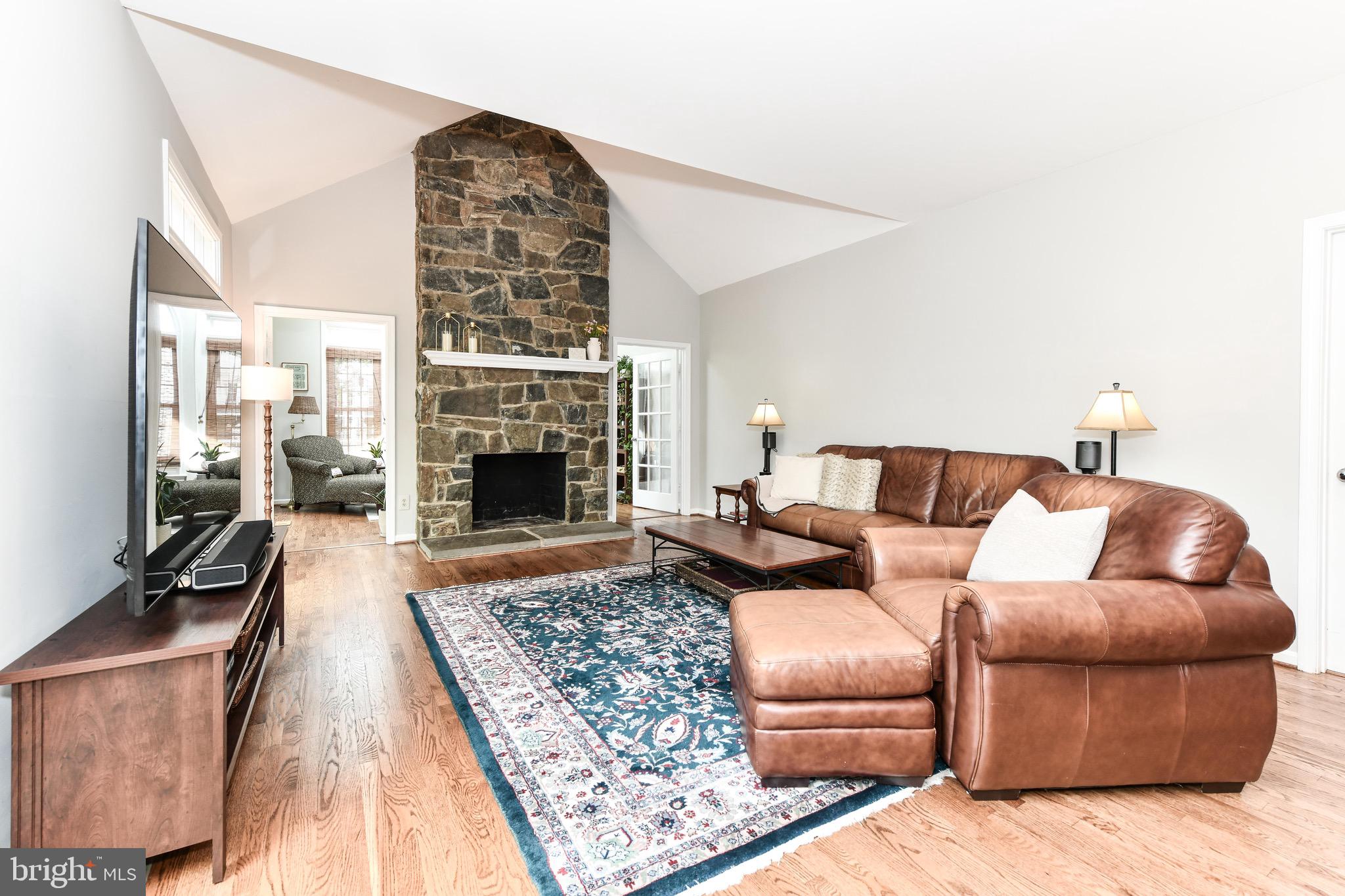 43478 GOLDEN MEADOW CIRCLE
