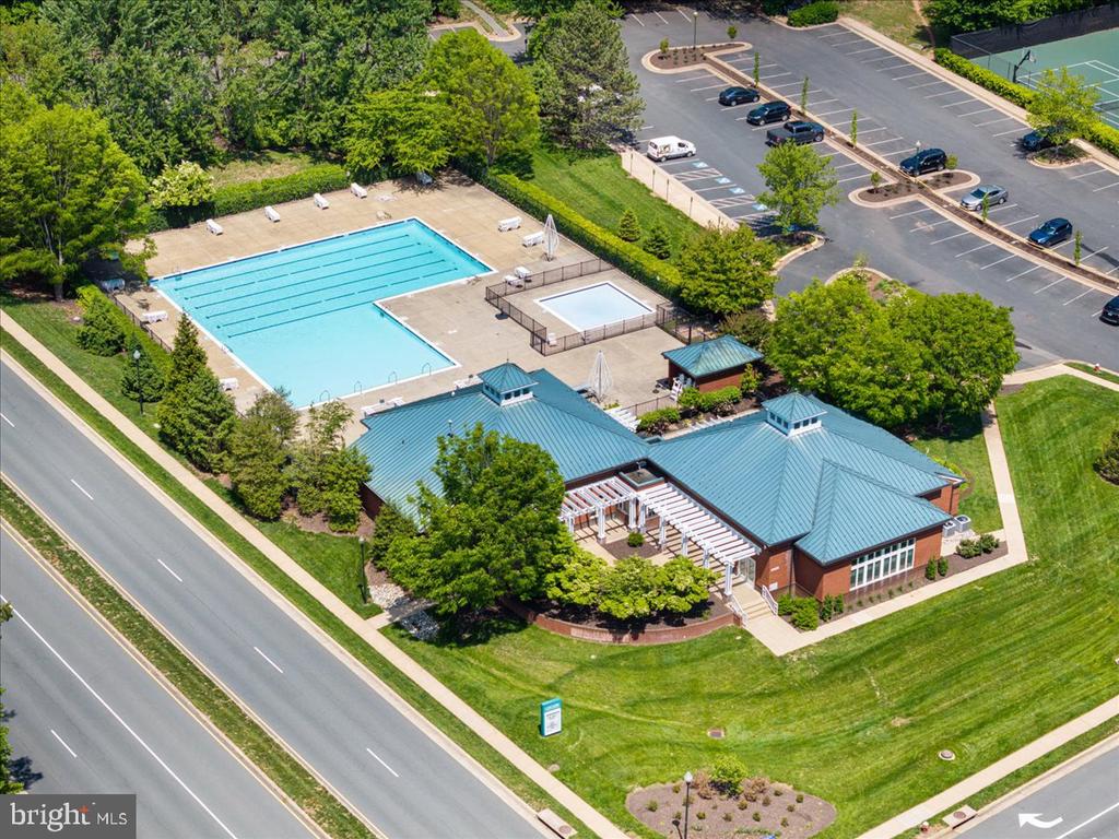 20344 CENTER BROOK SQUARE