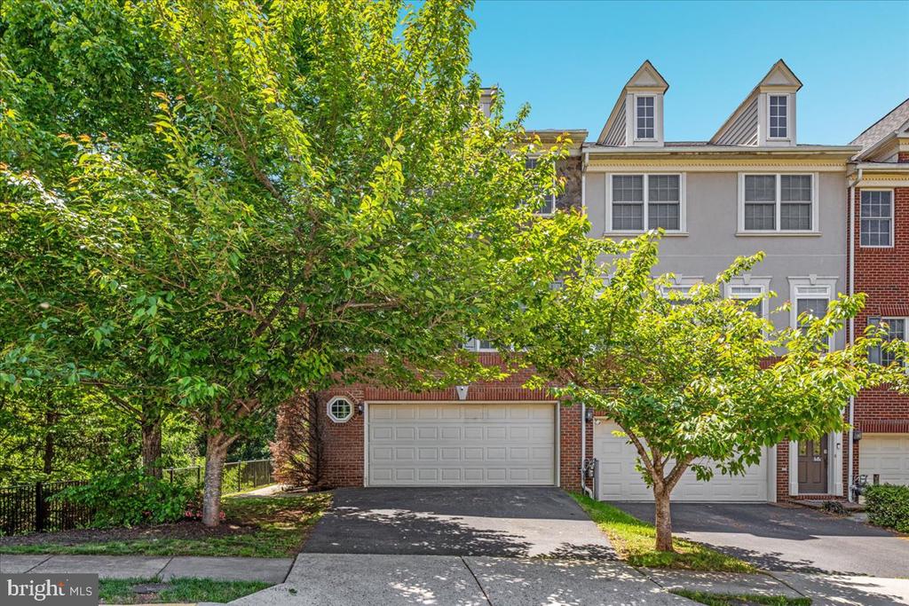 20344 CENTER BROOK SQUARE
