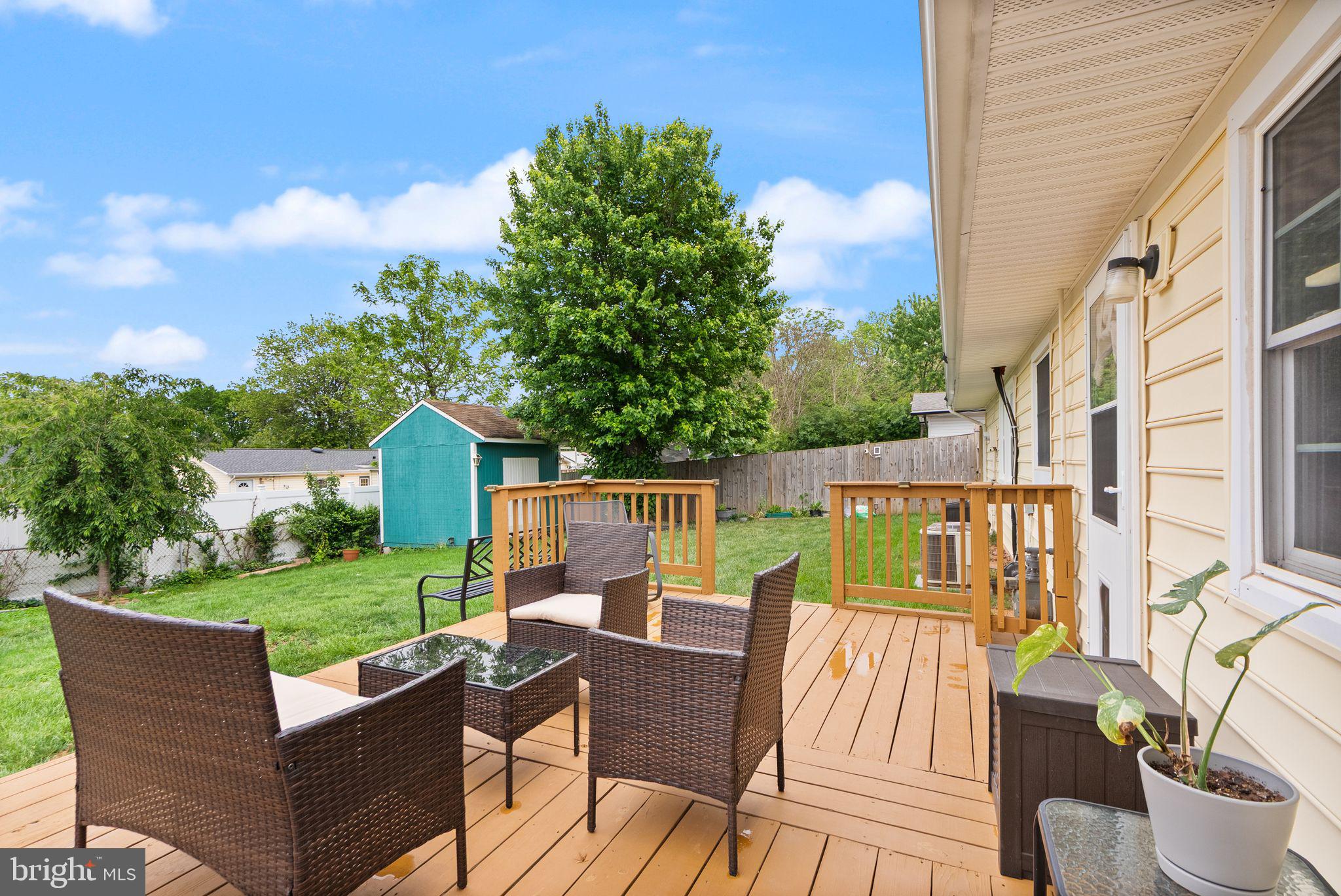 514 W NETTLE TREE ROAD