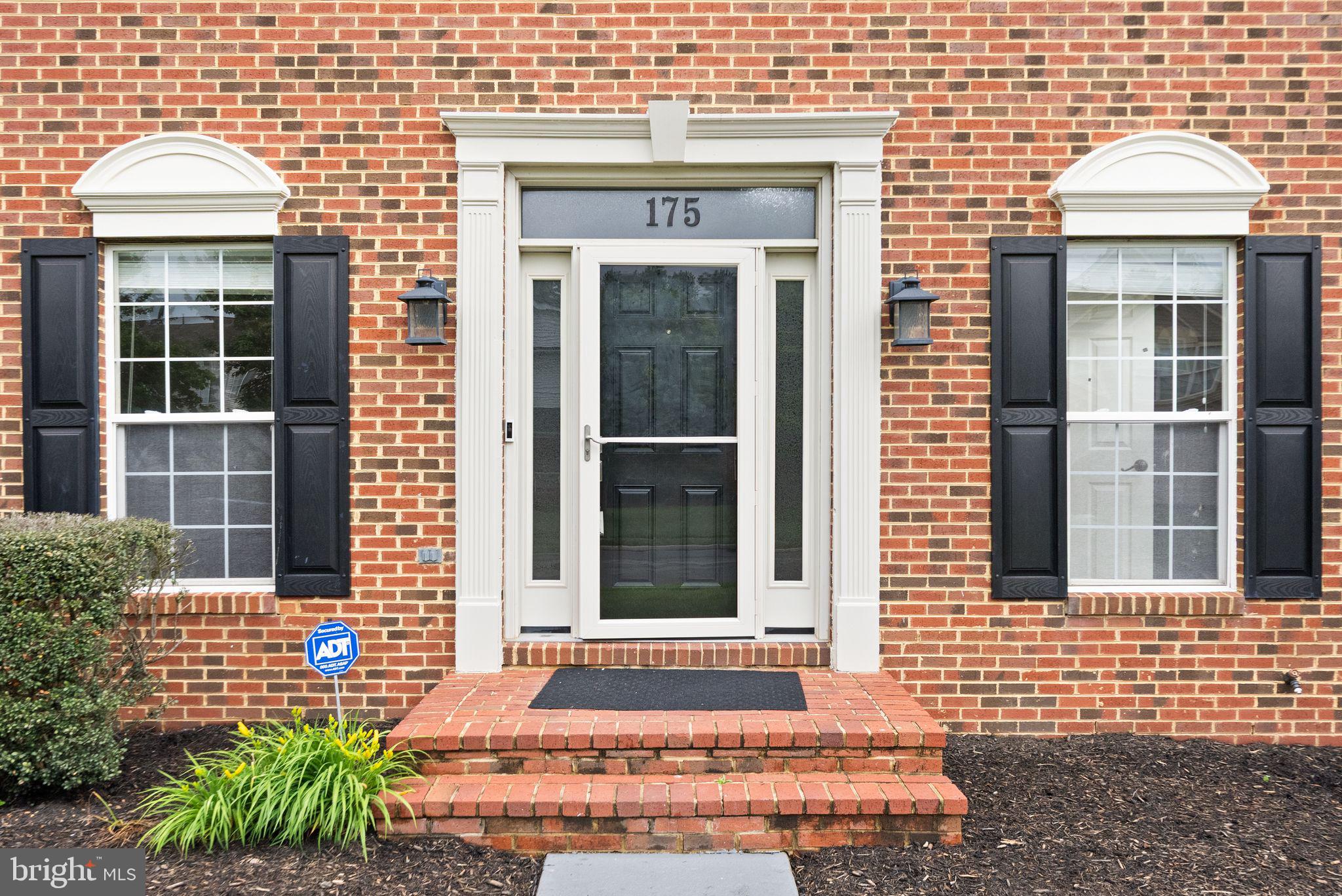 175 ALPINE DRIVE SE