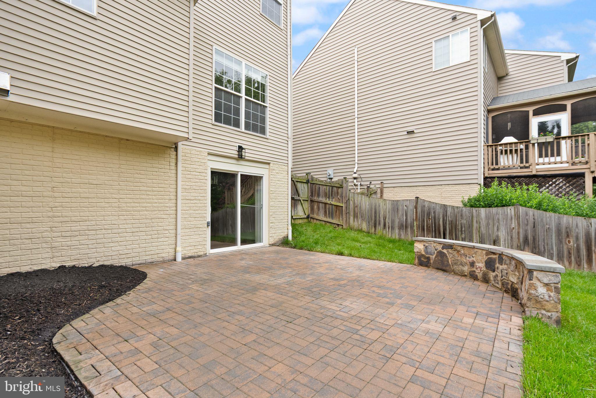 175 ALPINE DRIVE SE