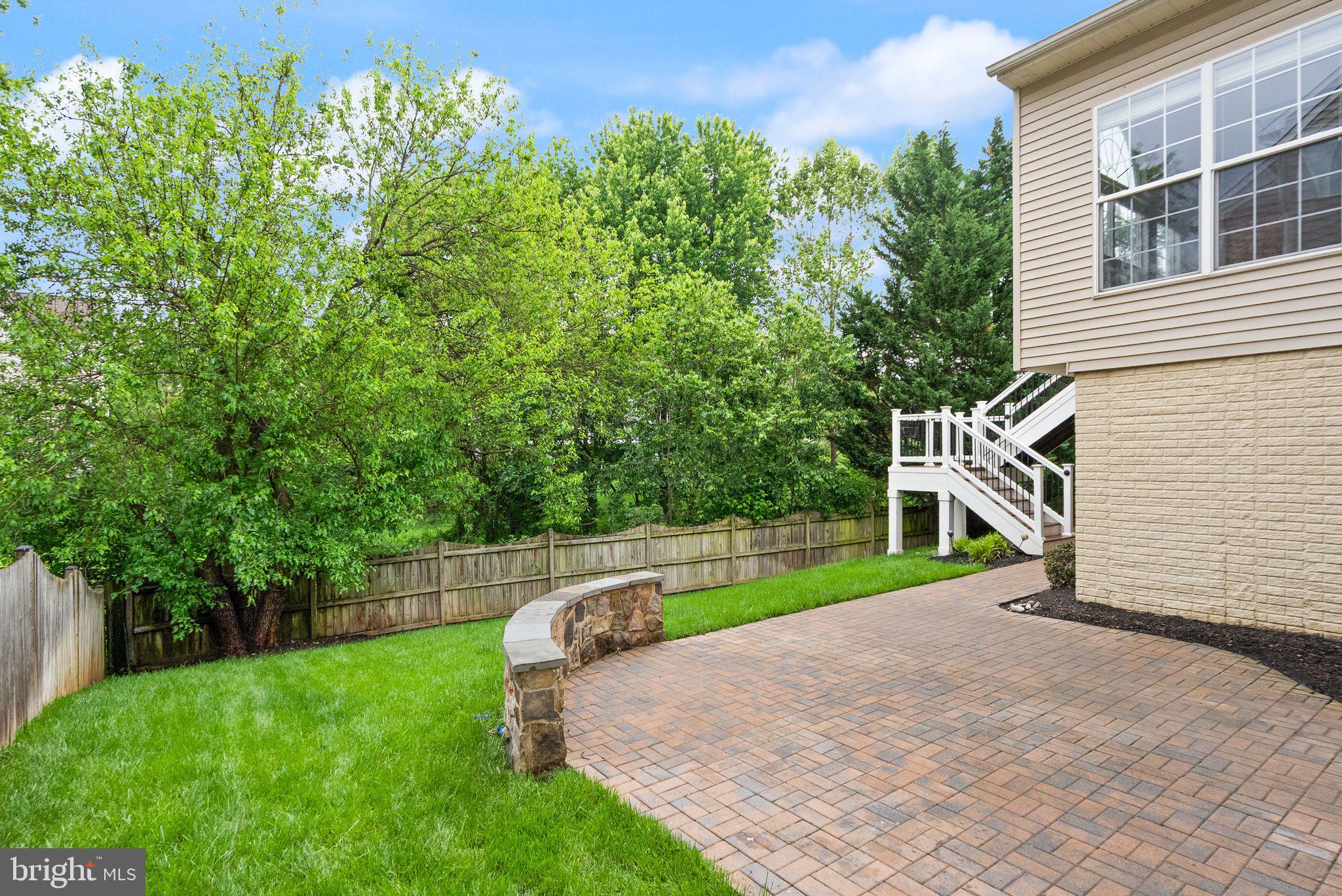 175 ALPINE DRIVE SE