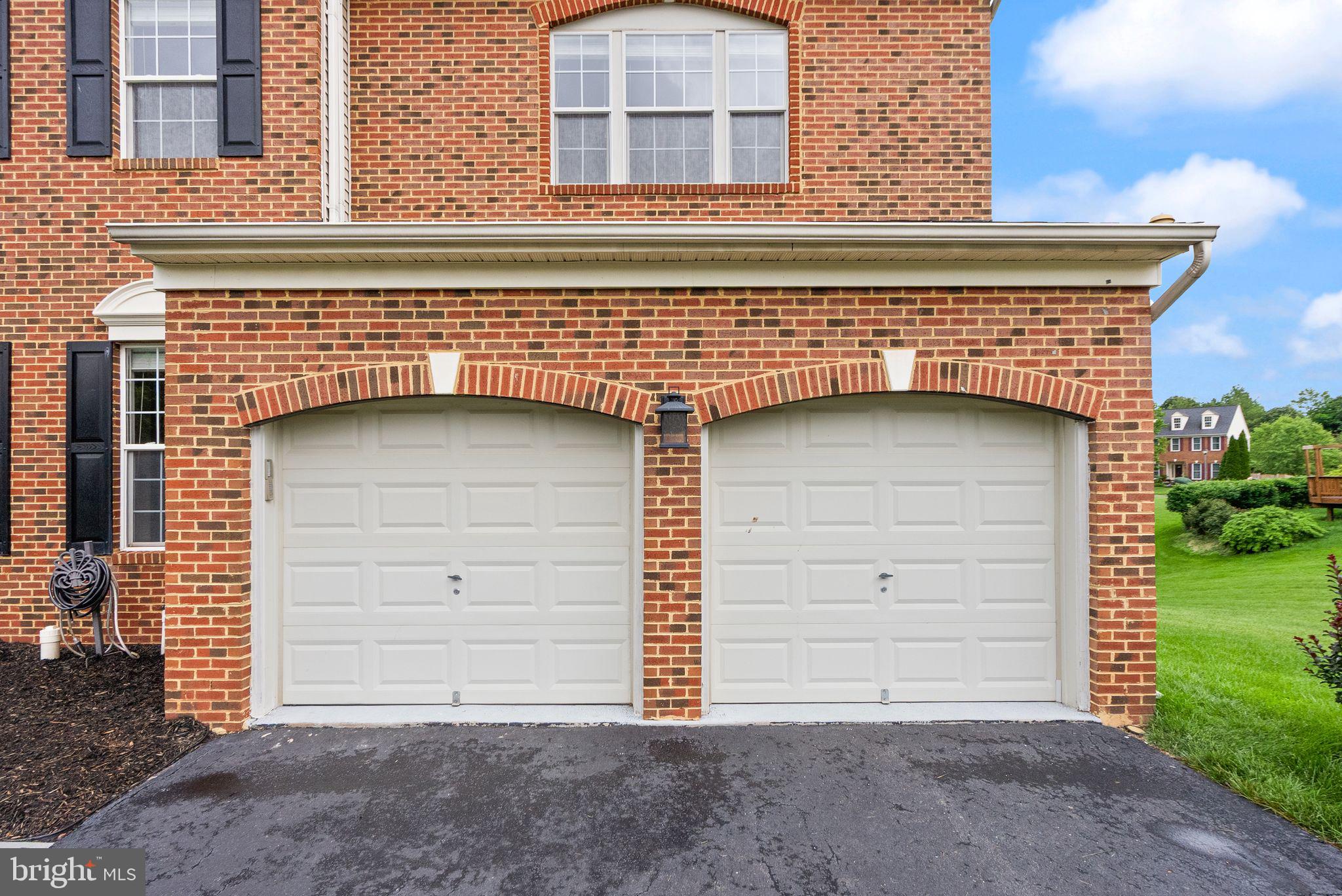 175 ALPINE DRIVE SE