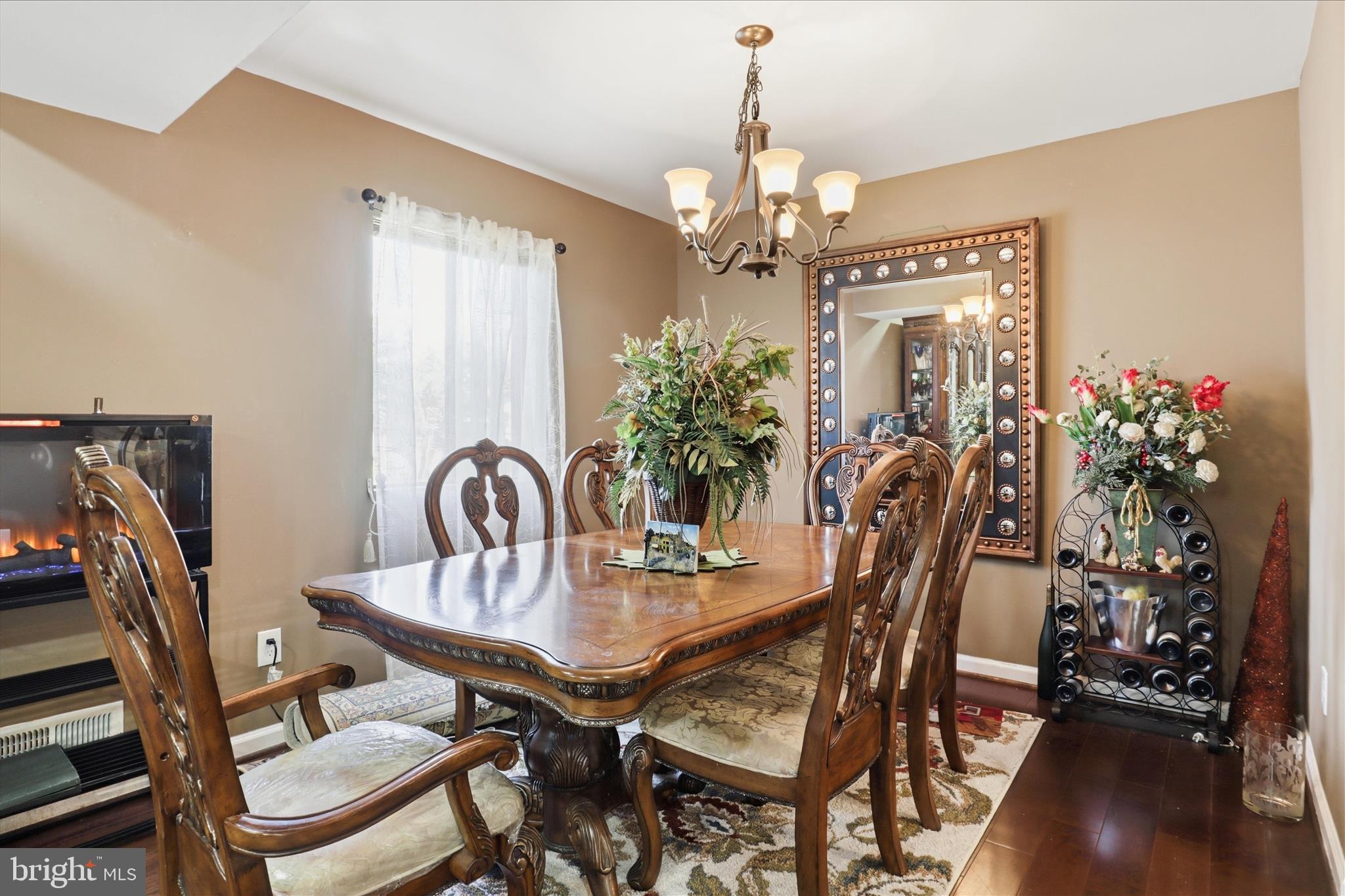 211 KEYES COURT