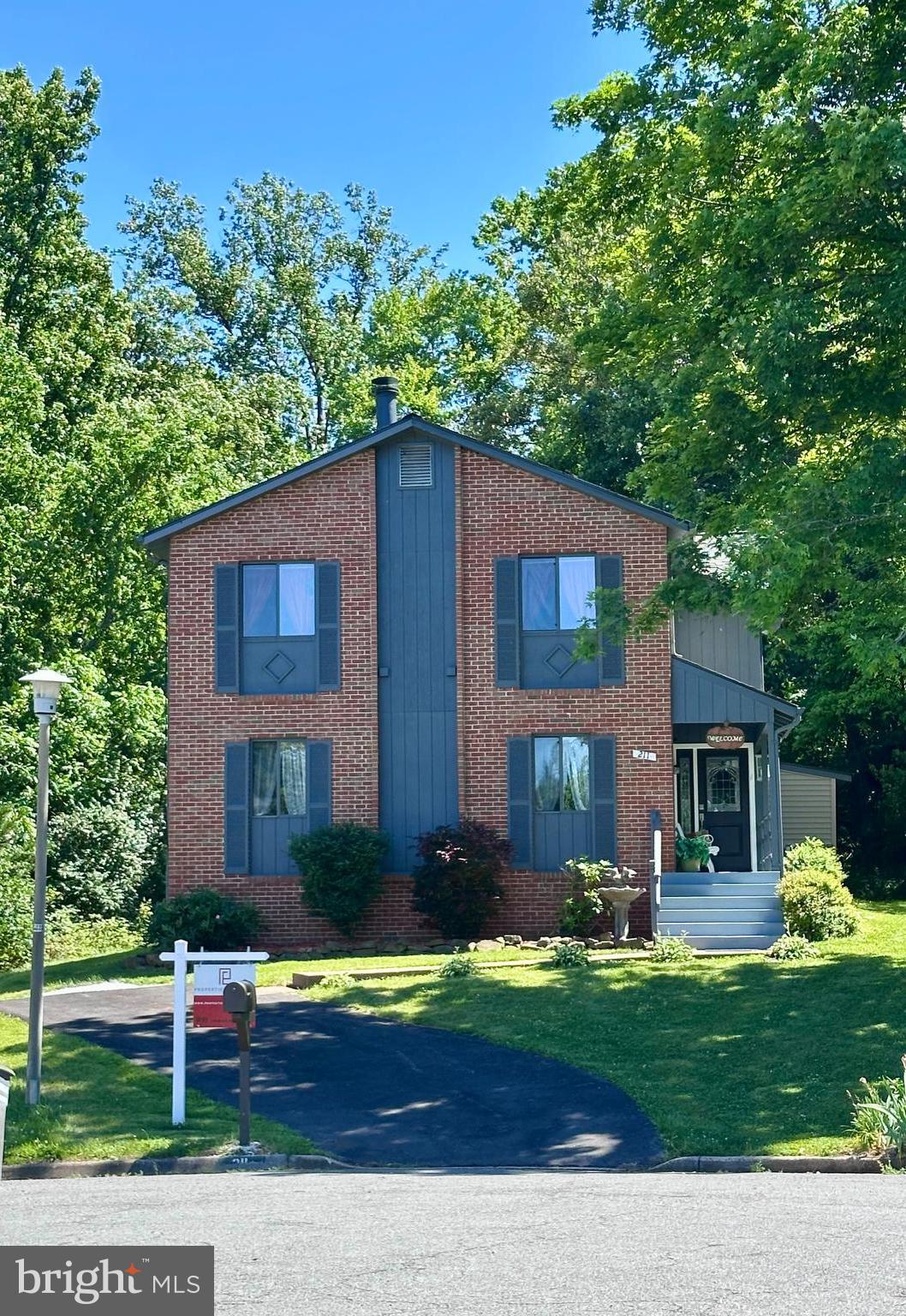 211 KEYES COURT