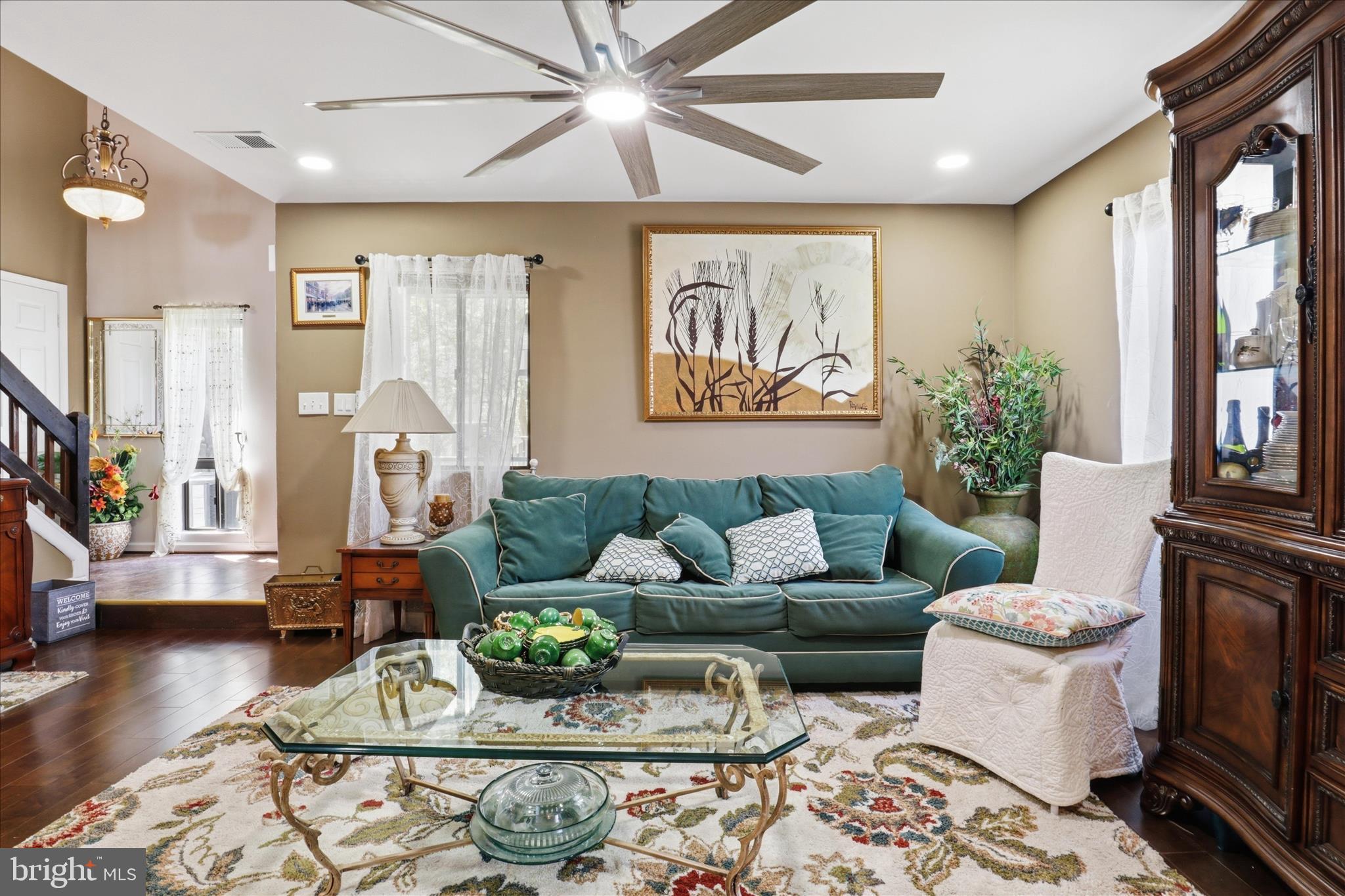 211 KEYES COURT
