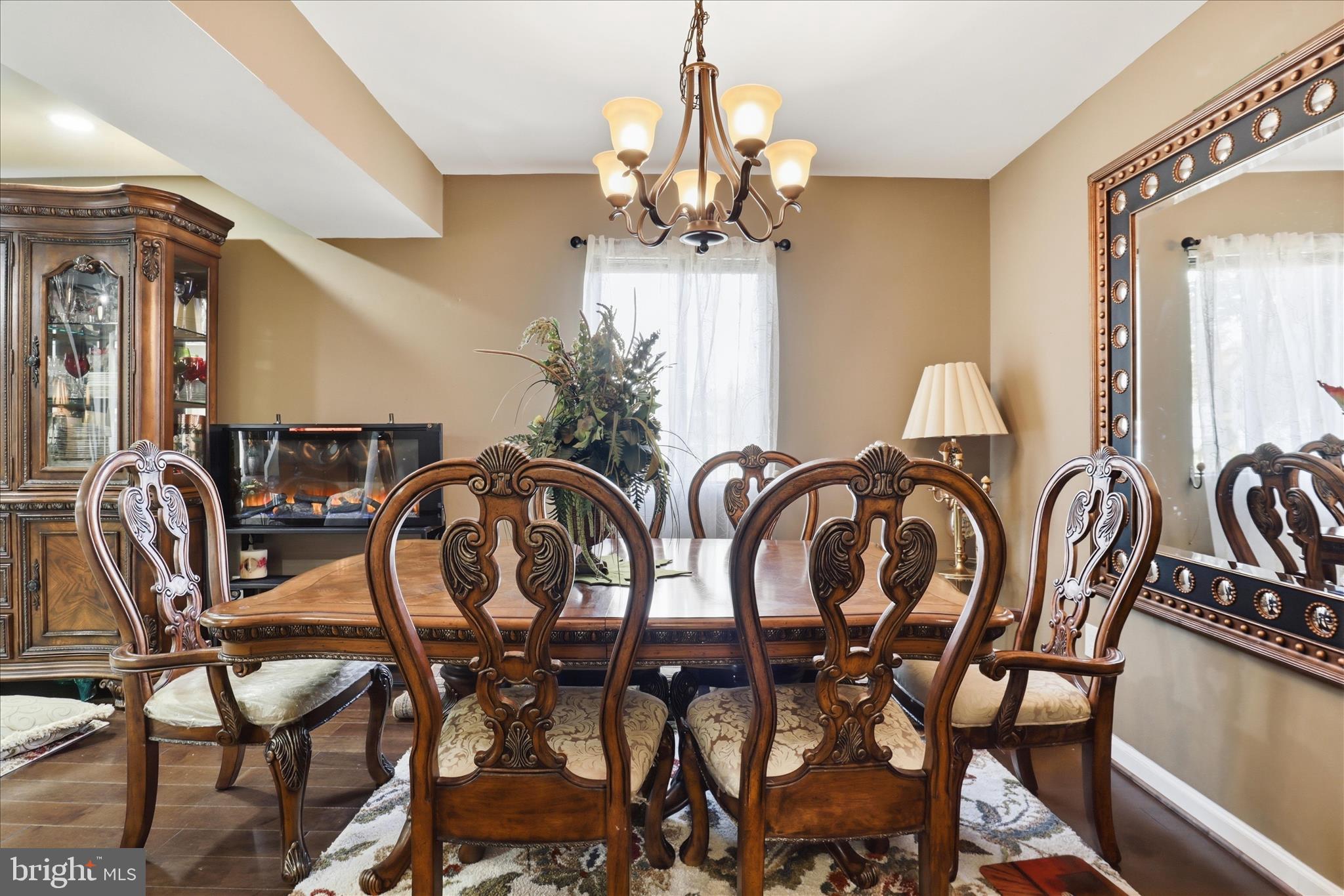 211 KEYES COURT