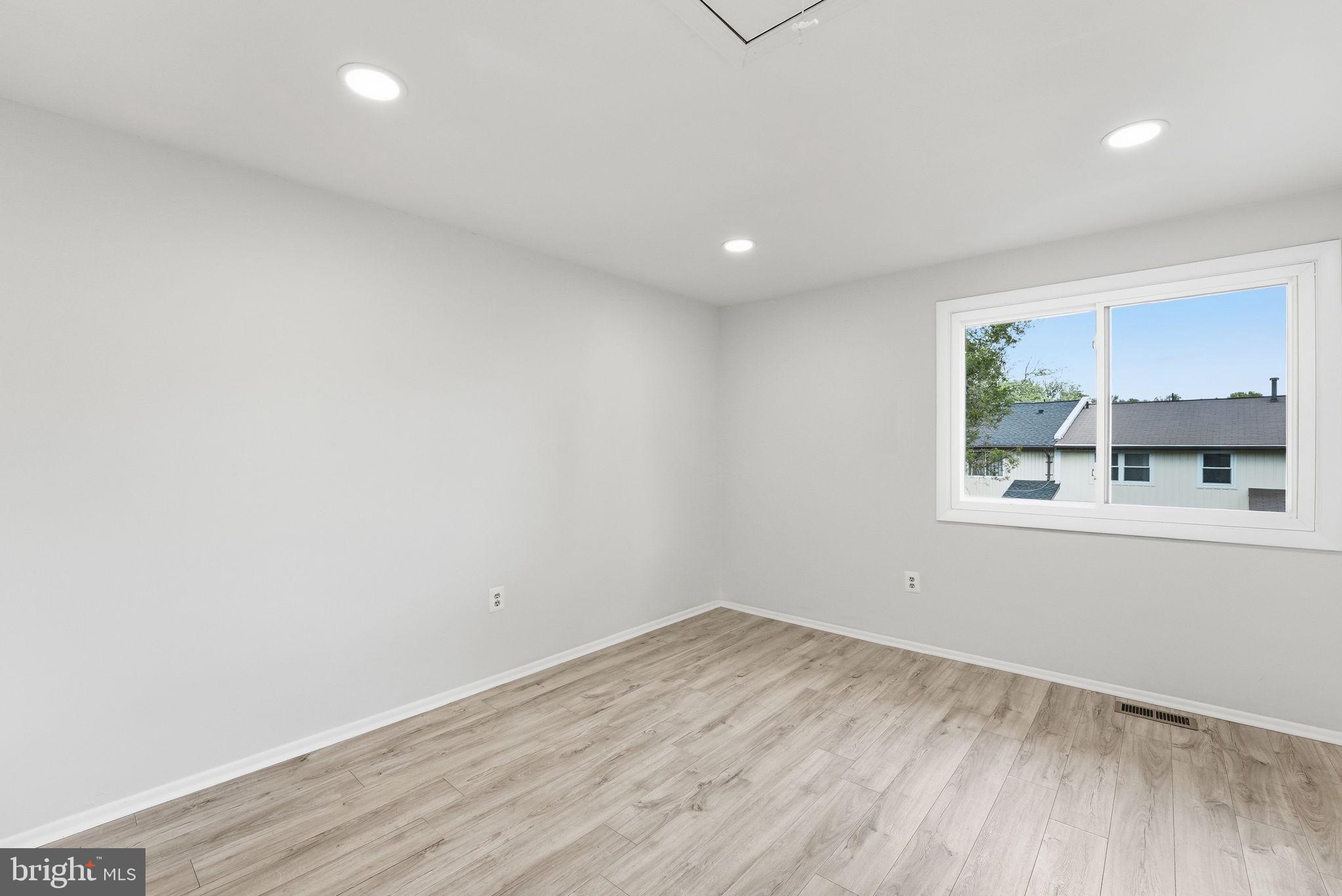 208 WILLOW TERRACE