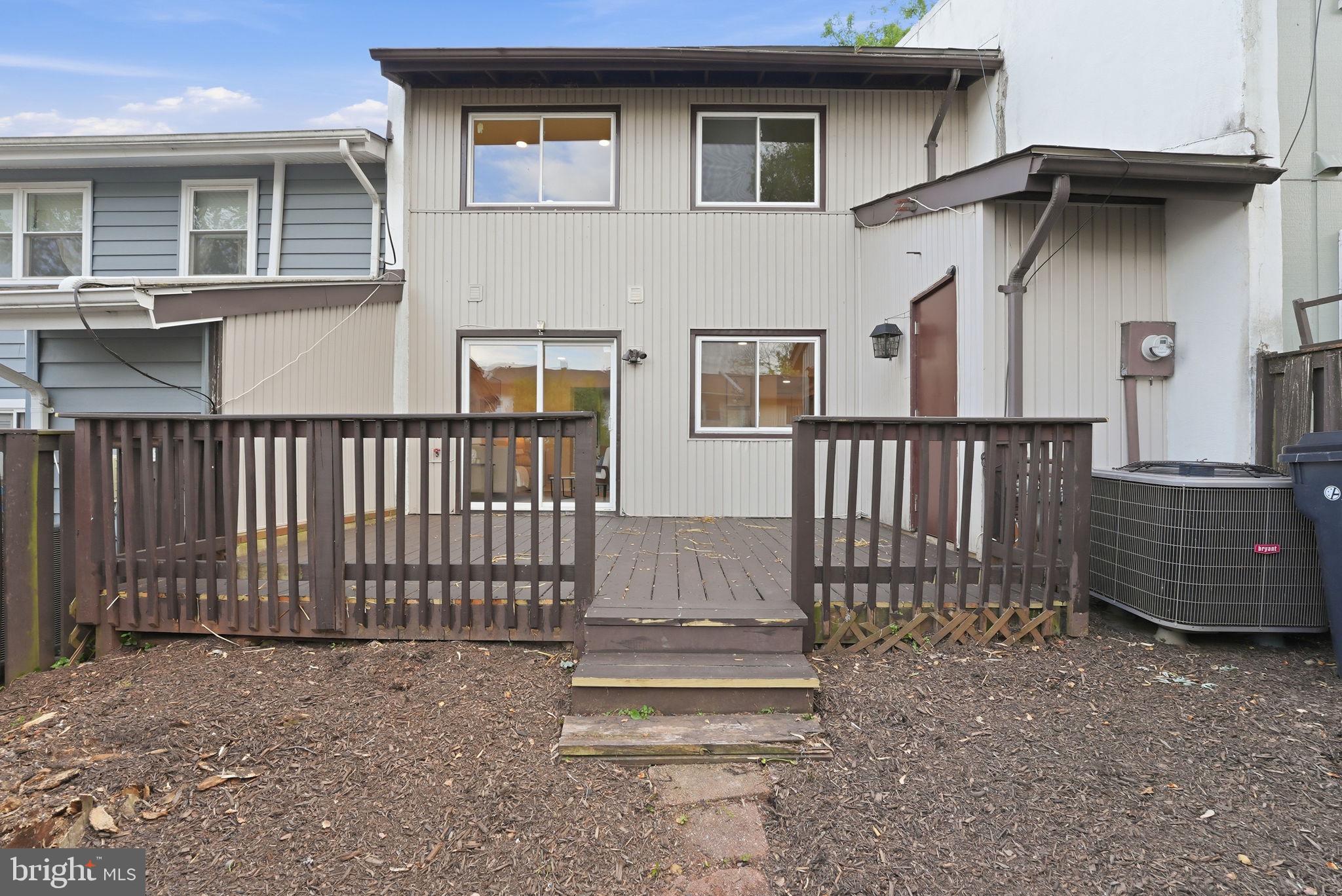 208 WILLOW TERRACE