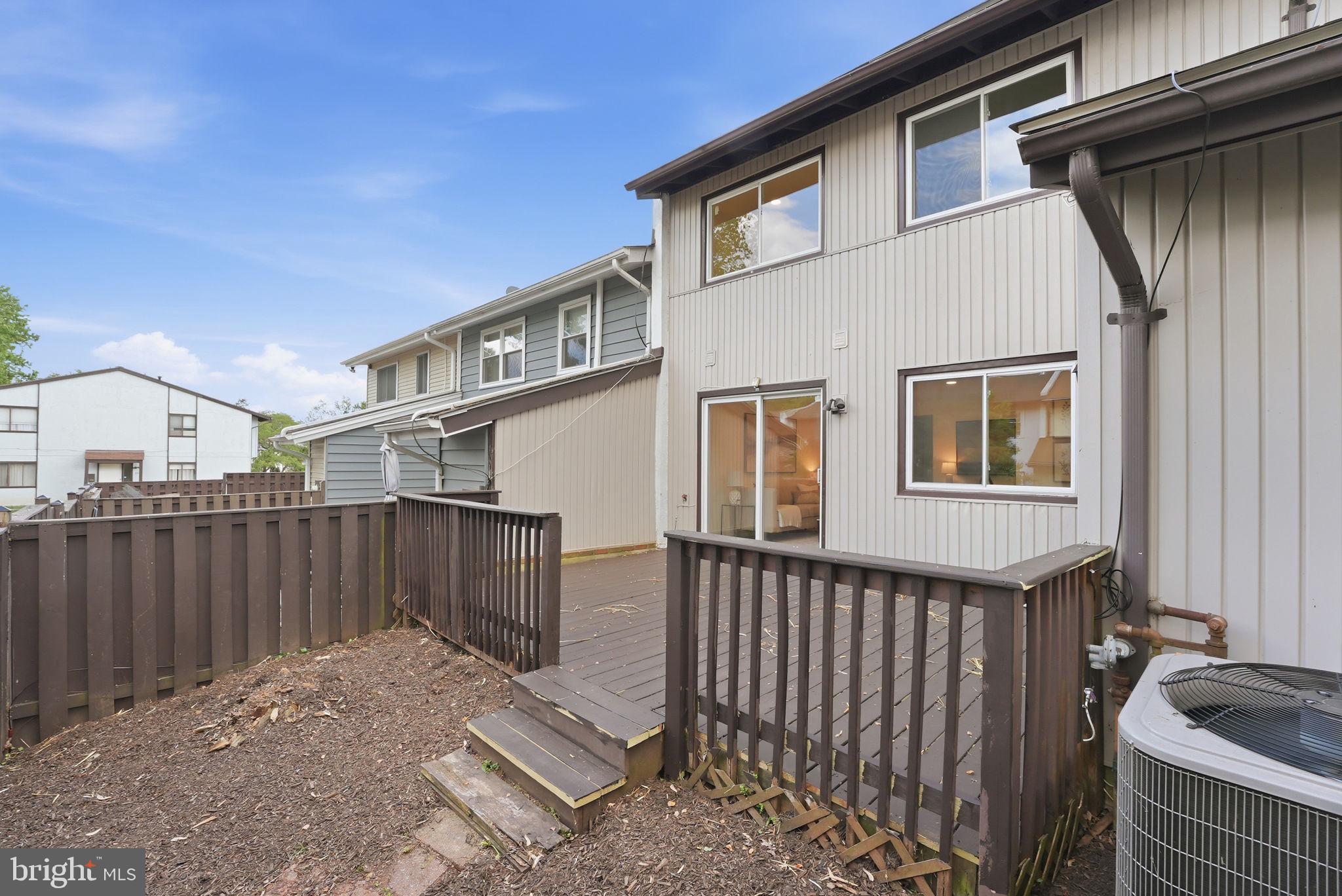 208 WILLOW TERRACE