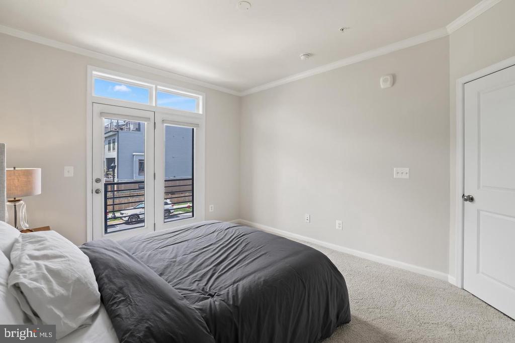 1102 RIBBON LIMESTONE TERRACE SE