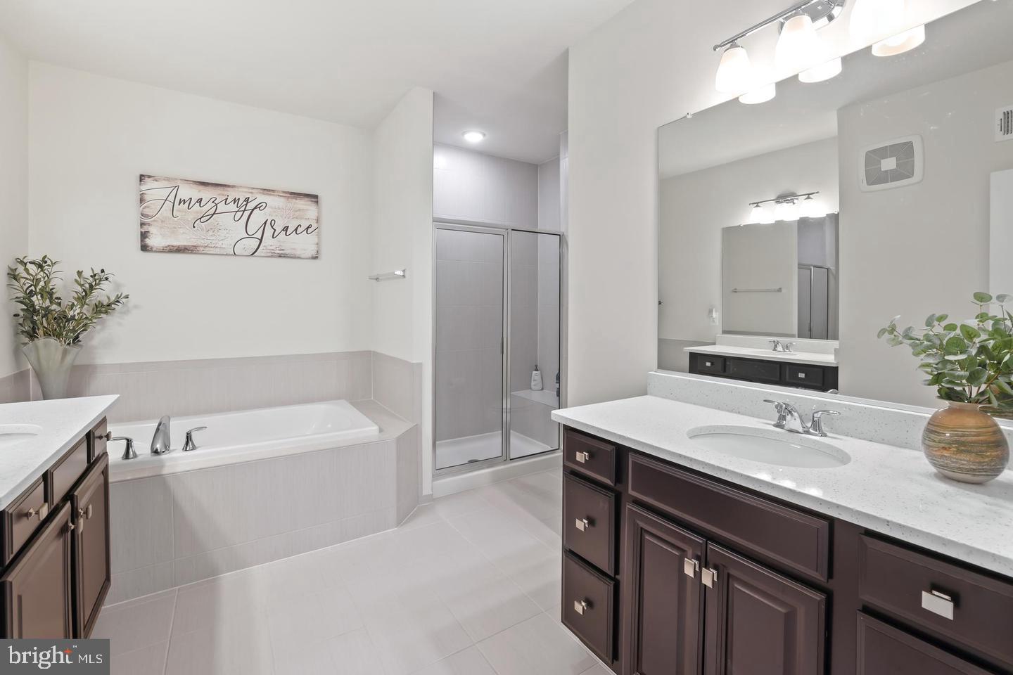1102 RIBBON LIMESTONE TERRACE SE