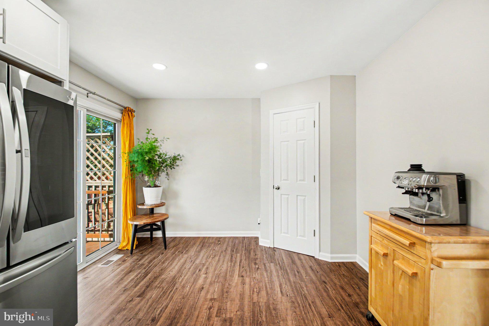 721 VANDERBILT TERRACE SE