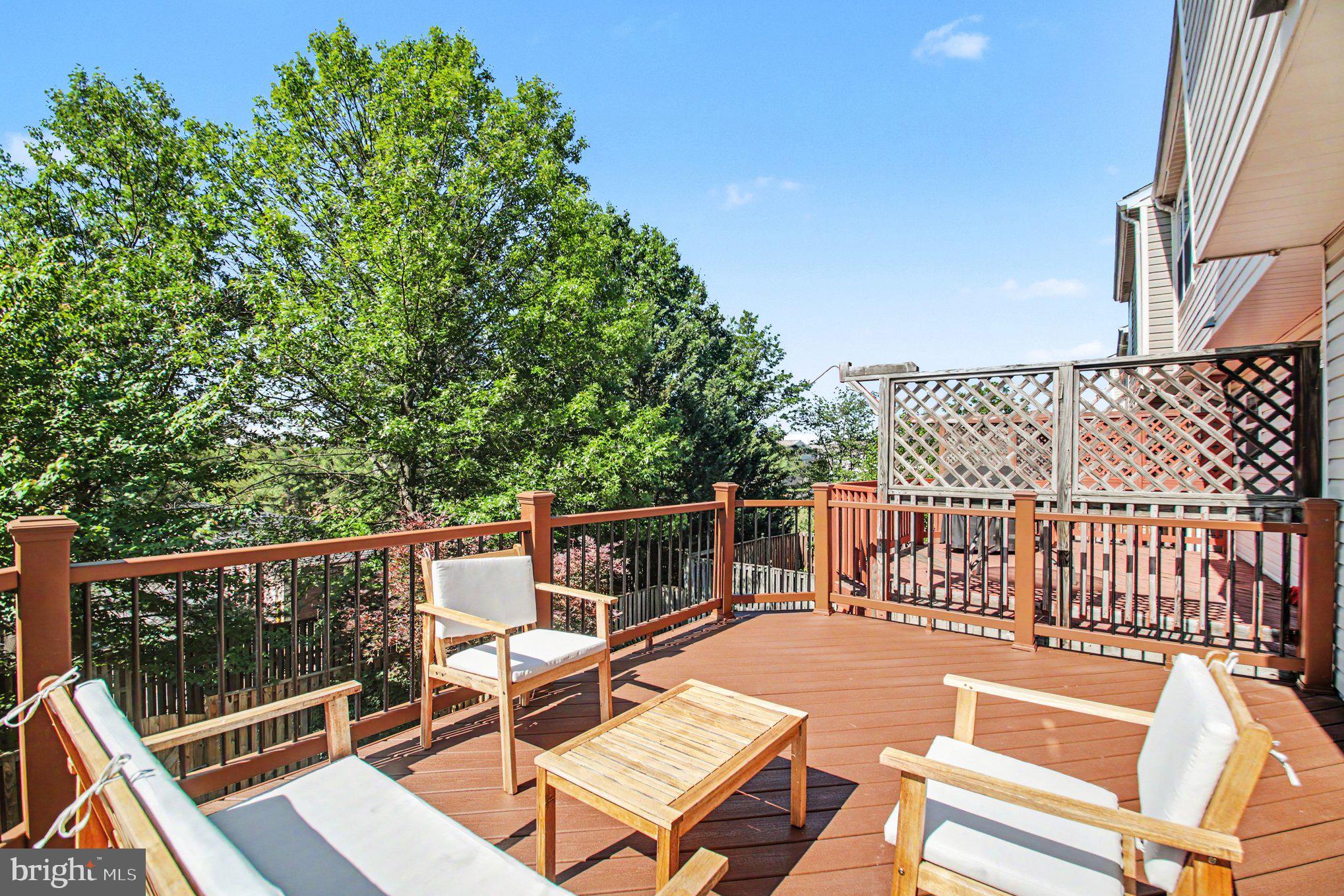721 VANDERBILT TERRACE SE