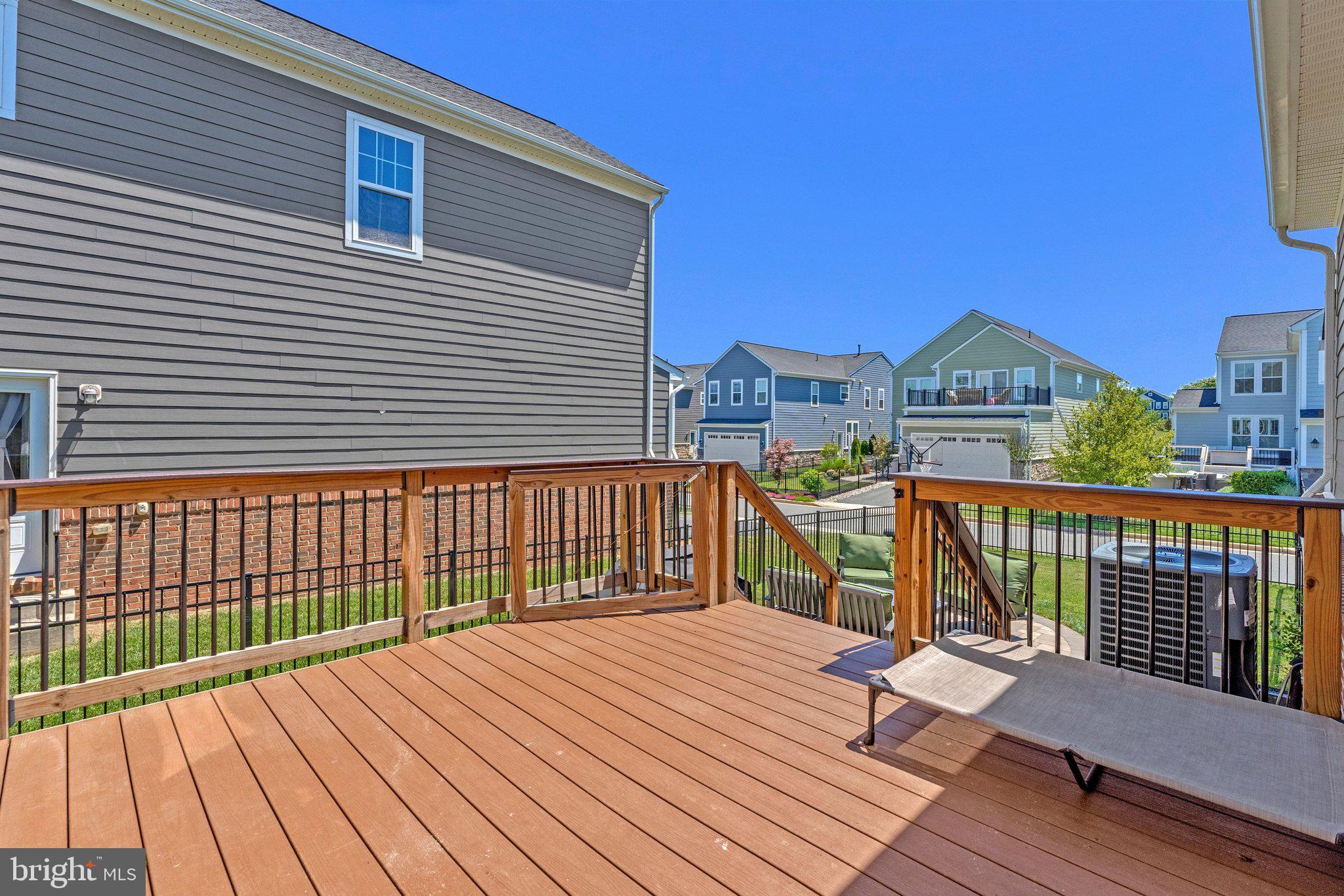 1007 THEMIS STREET SE