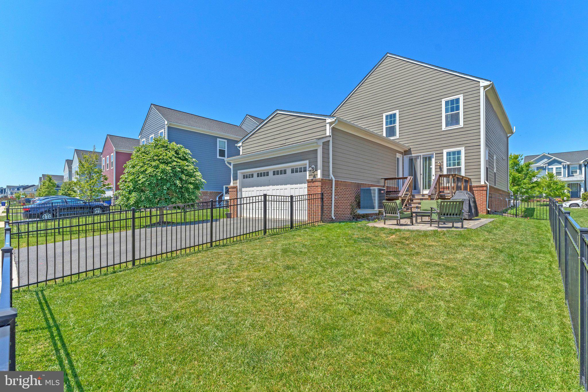 1007 THEMIS STREET SE