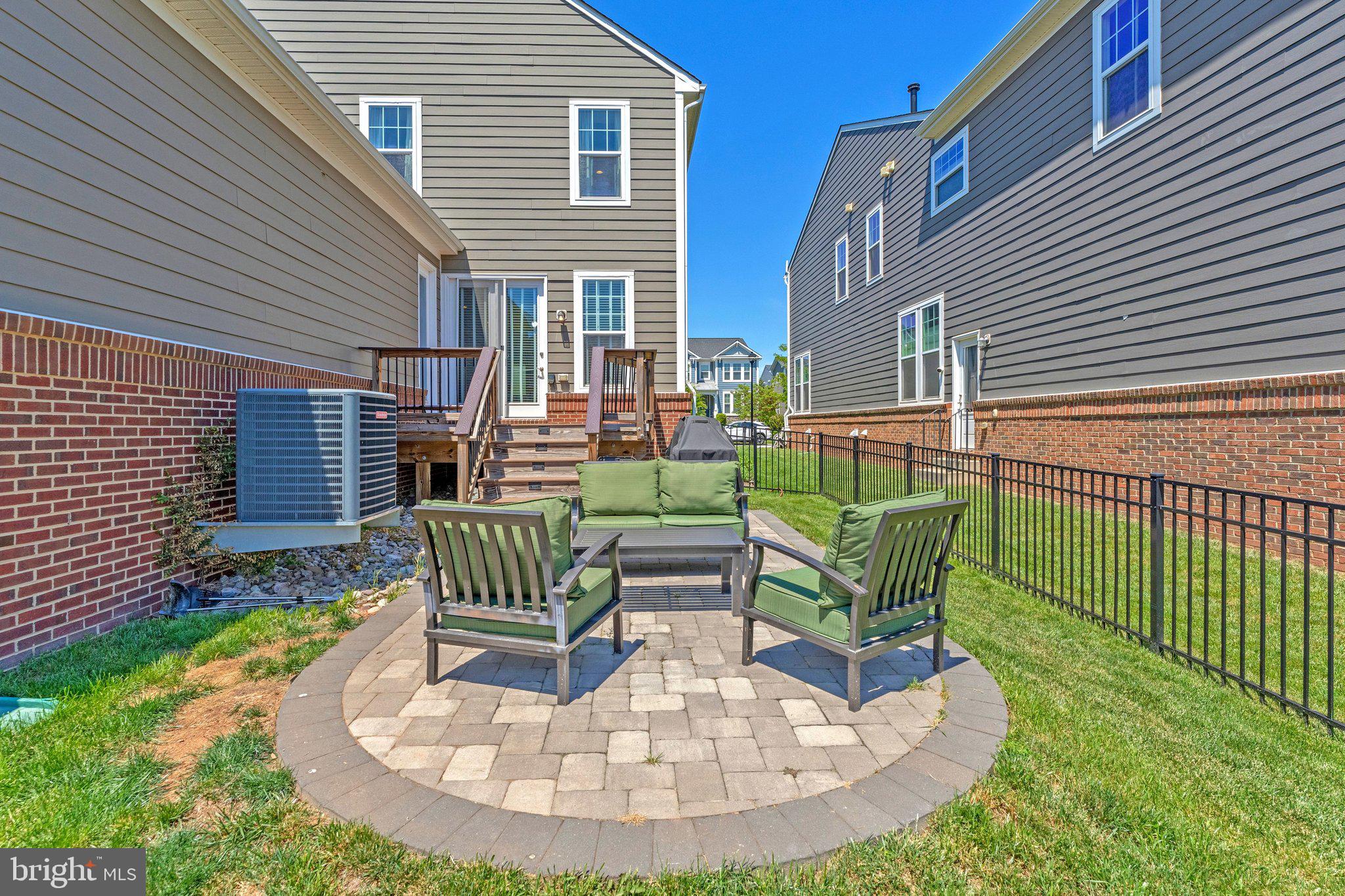 1007 THEMIS STREET SE