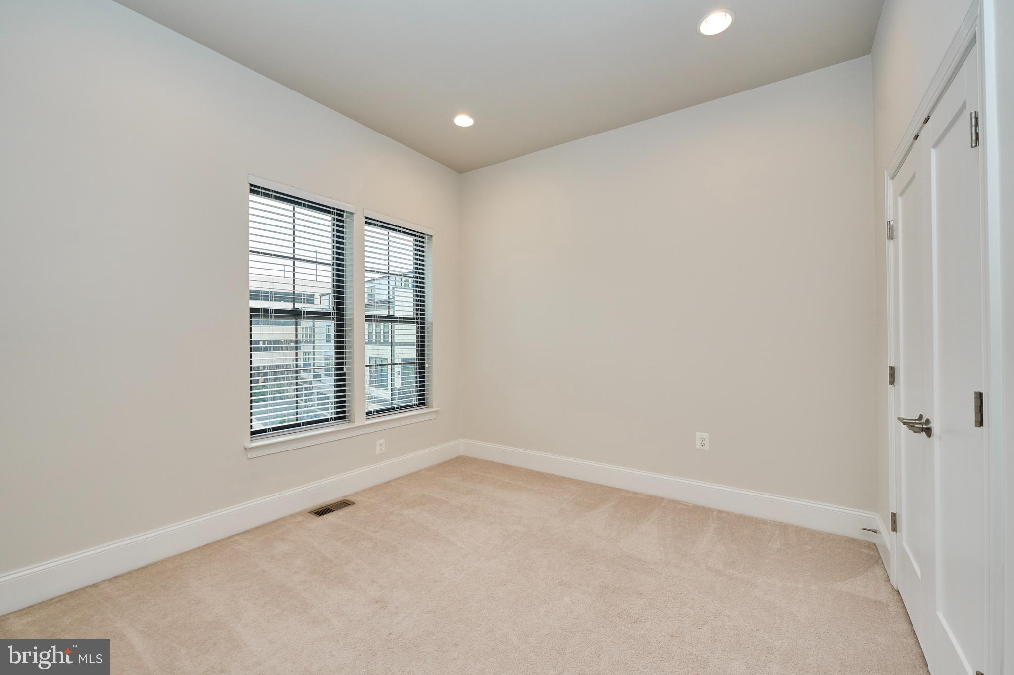 20442 NORTHPARK DRIVE