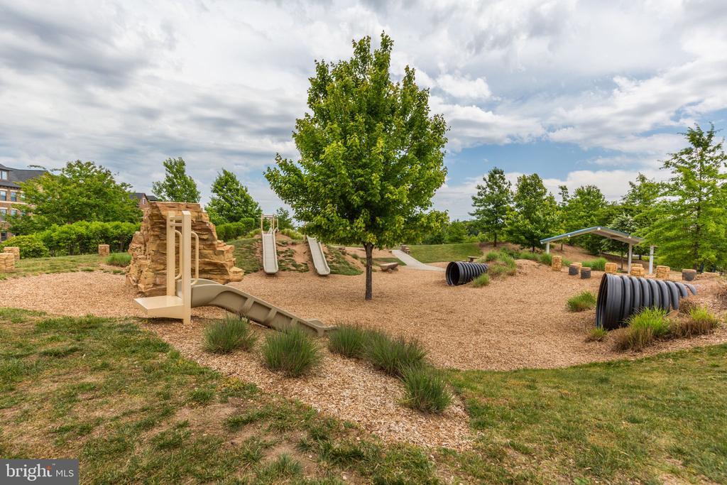 22527 FOUNDATION DRIVE