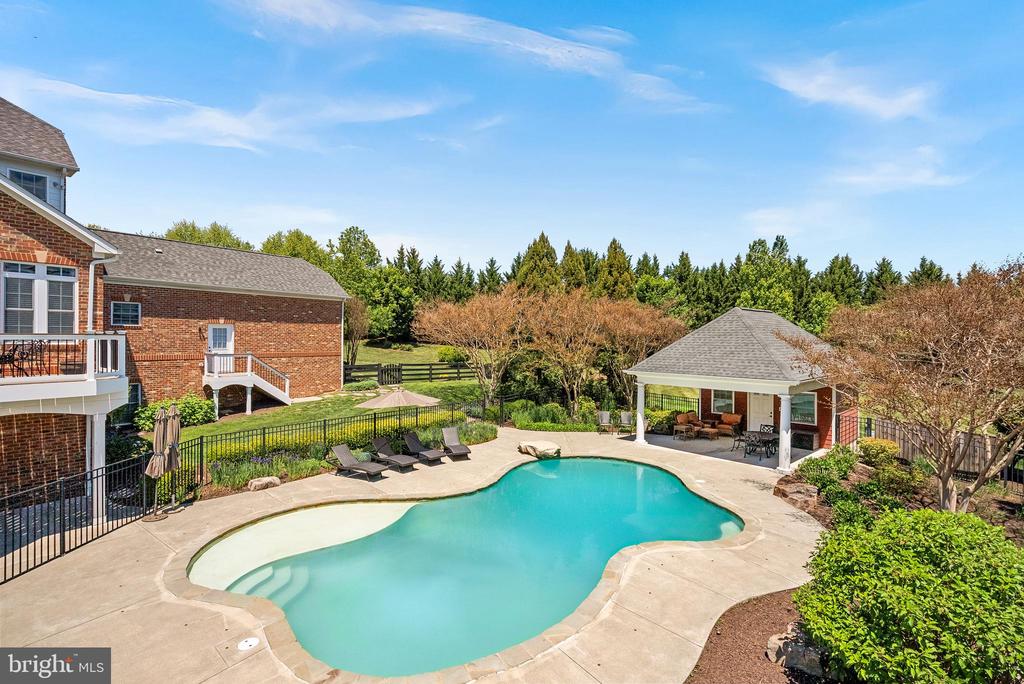20319 TANAGER PLACE