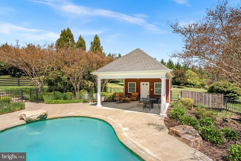 20319 TANAGER PLACE