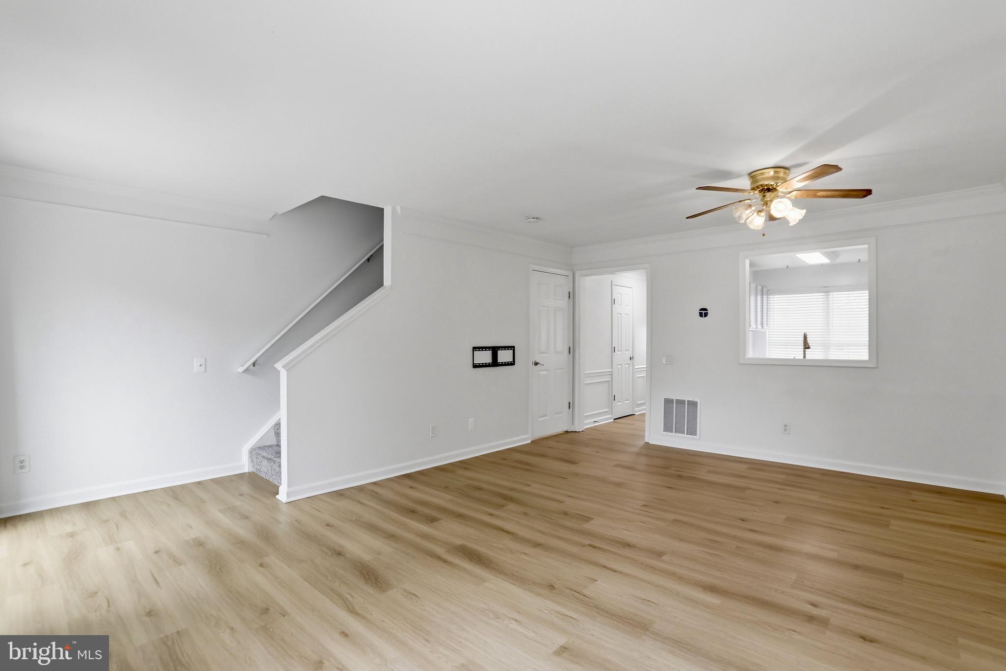 346 STABLE VIEW TERRACE NE