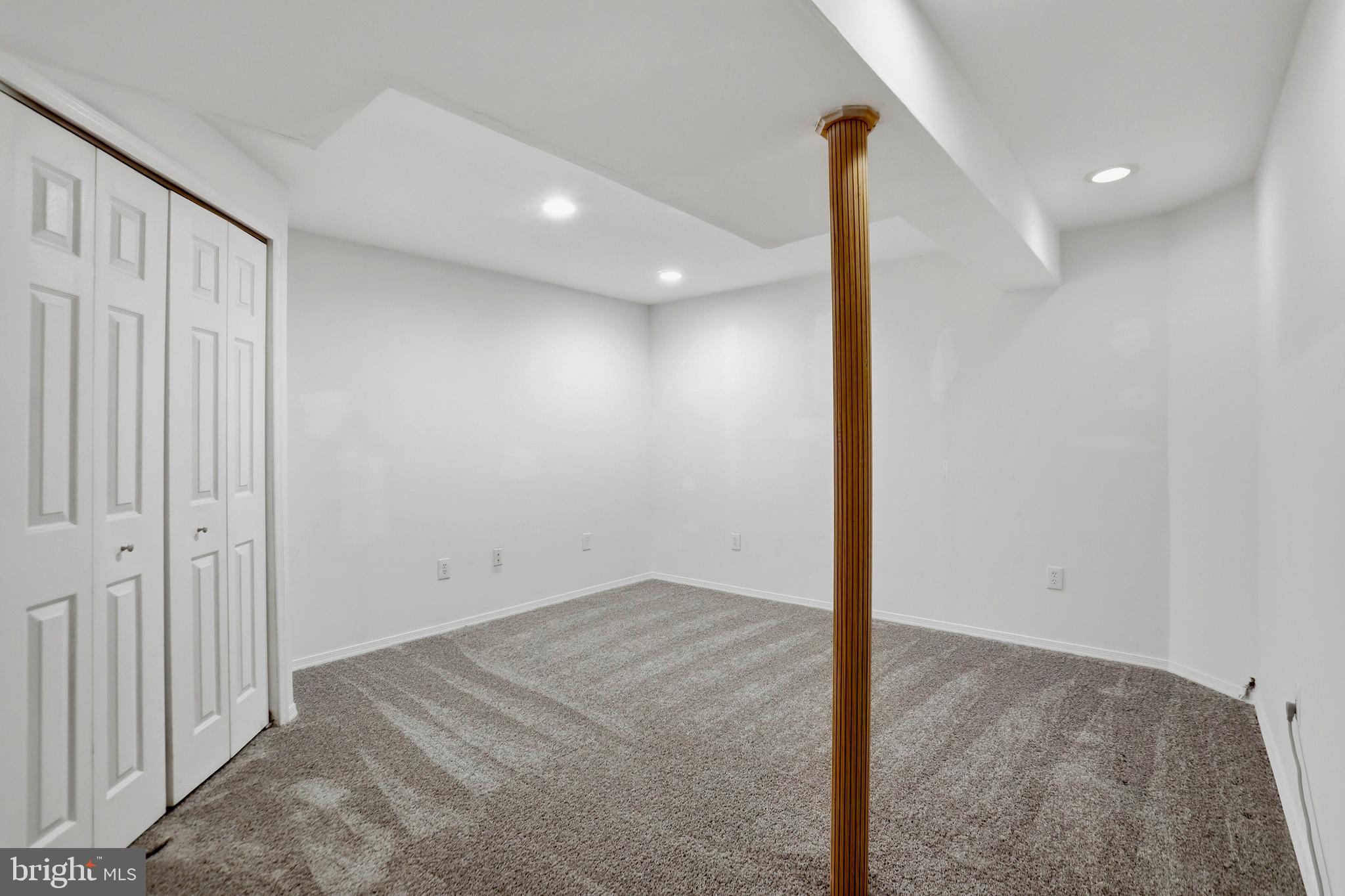346 STABLE VIEW TERRACE NE
