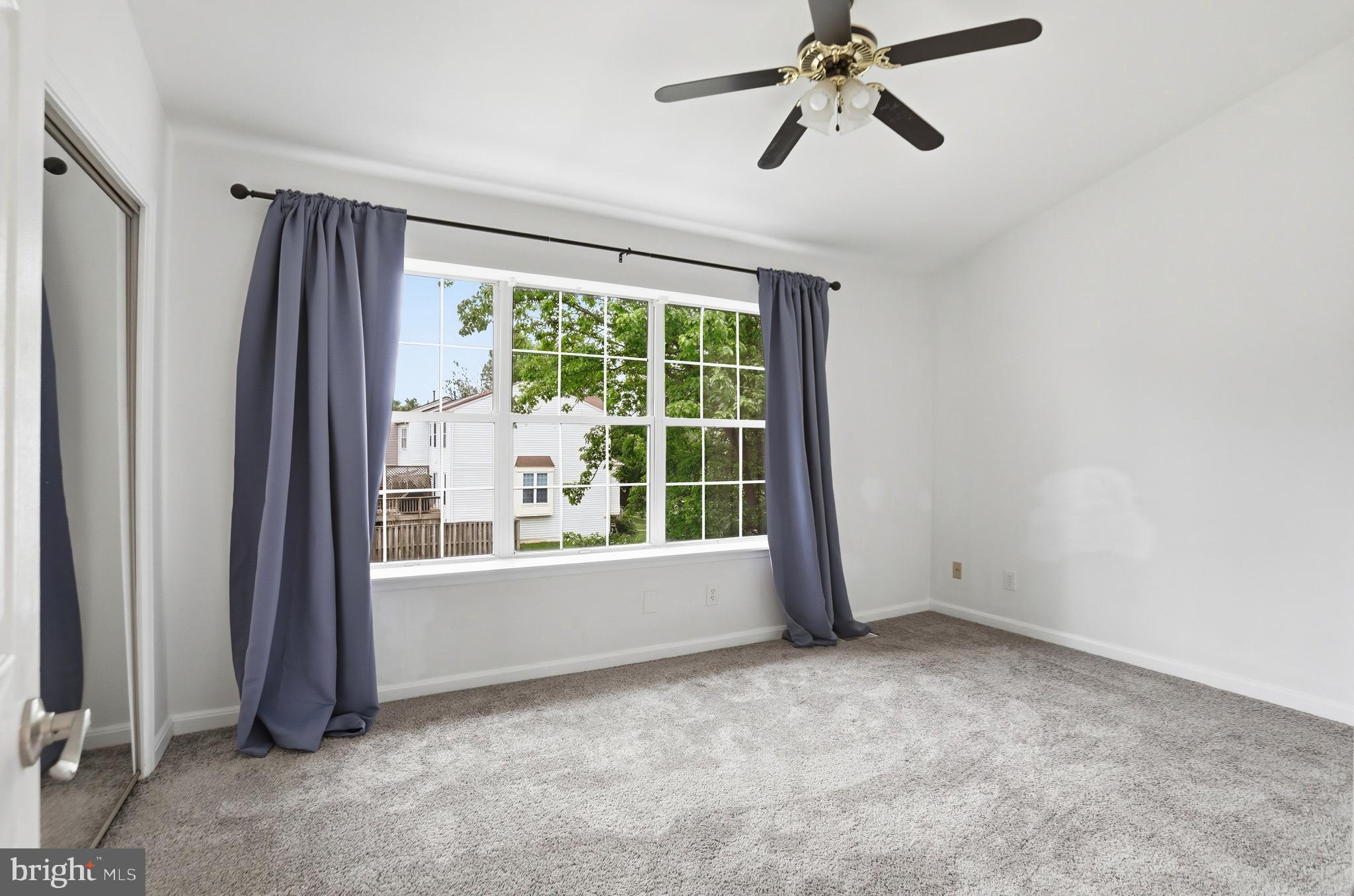 346 STABLE VIEW TERRACE NE