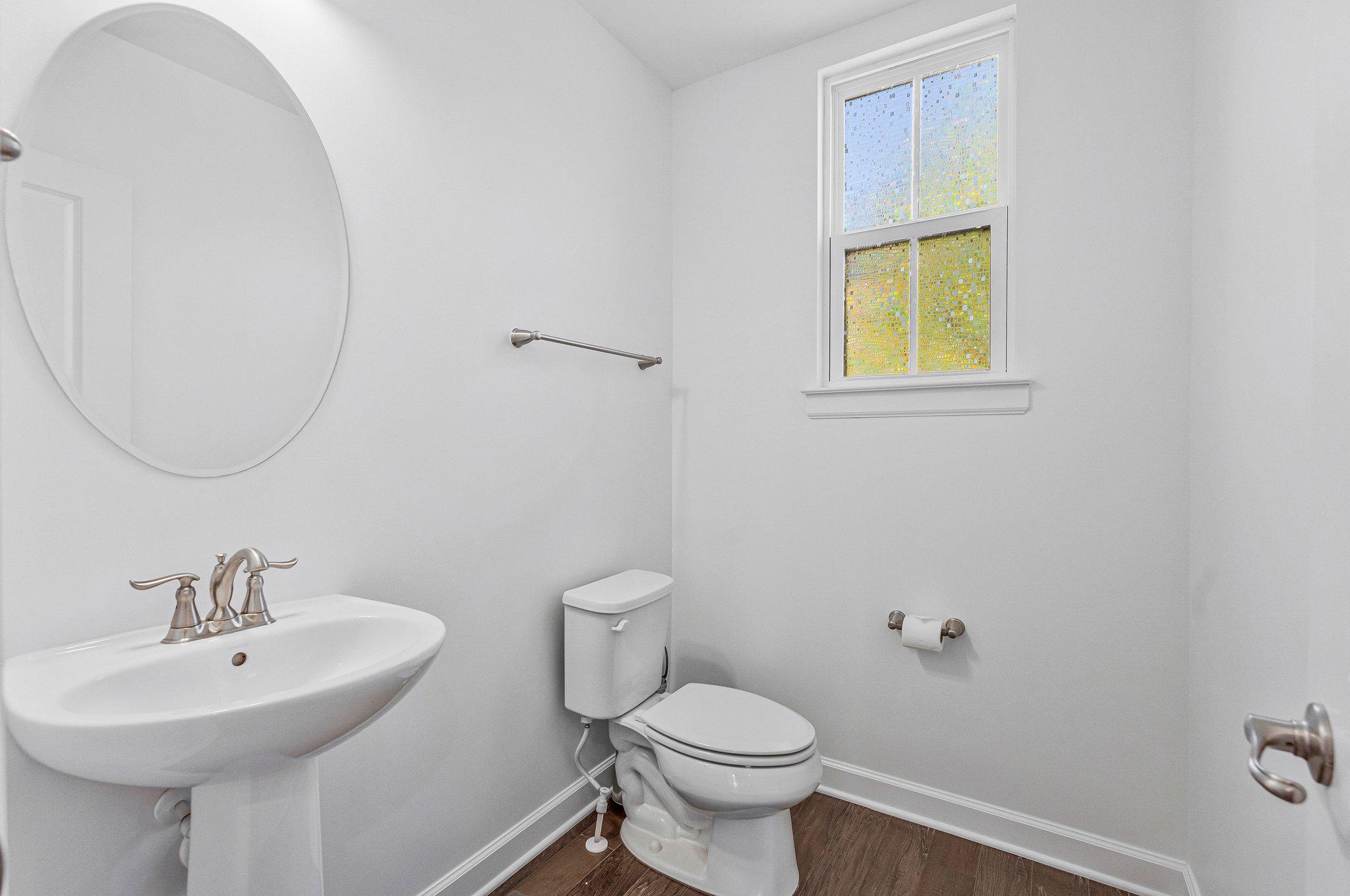 43509 APPLE ORCHARD SQUARE