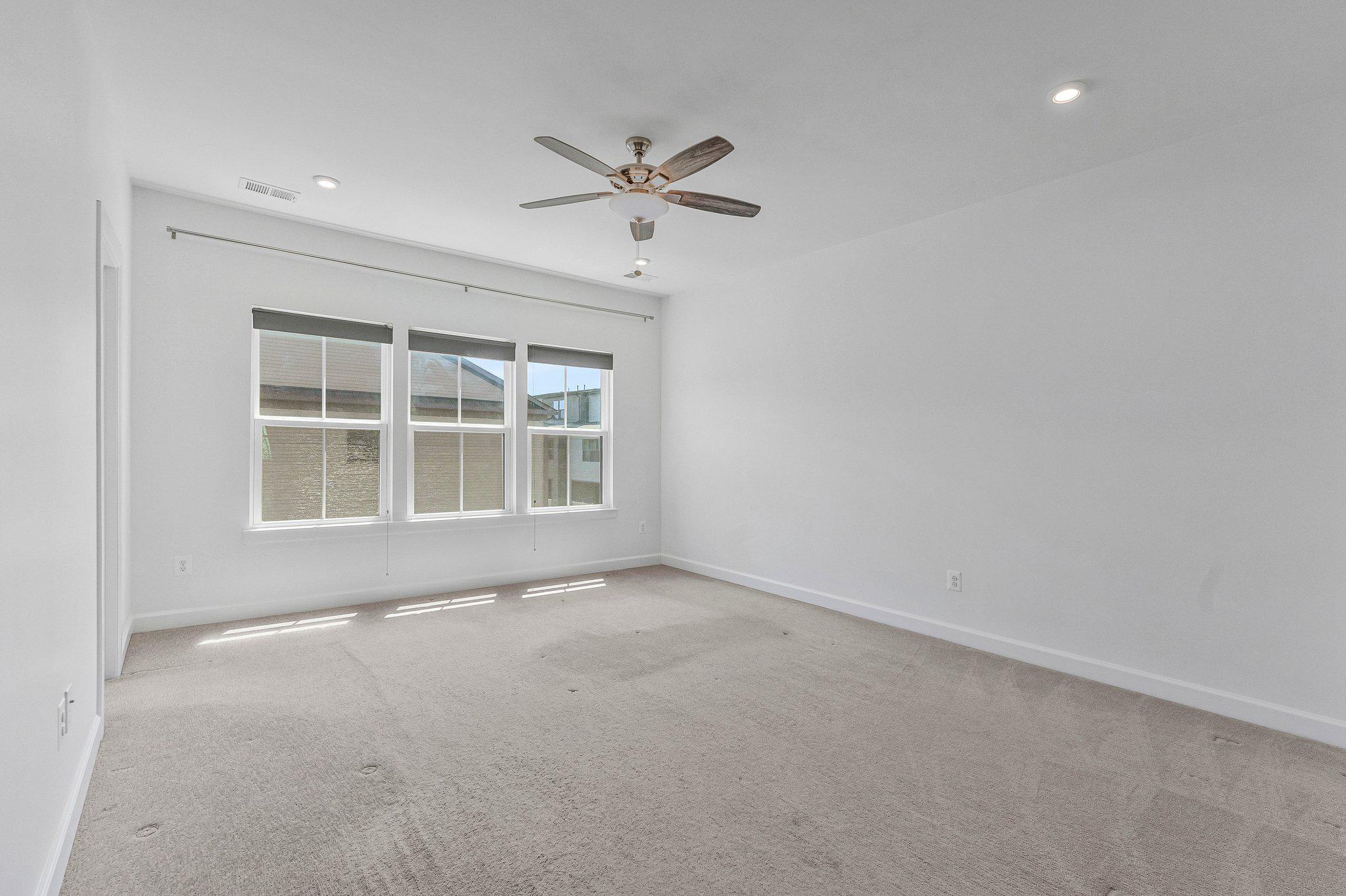 43509 APPLE ORCHARD SQUARE