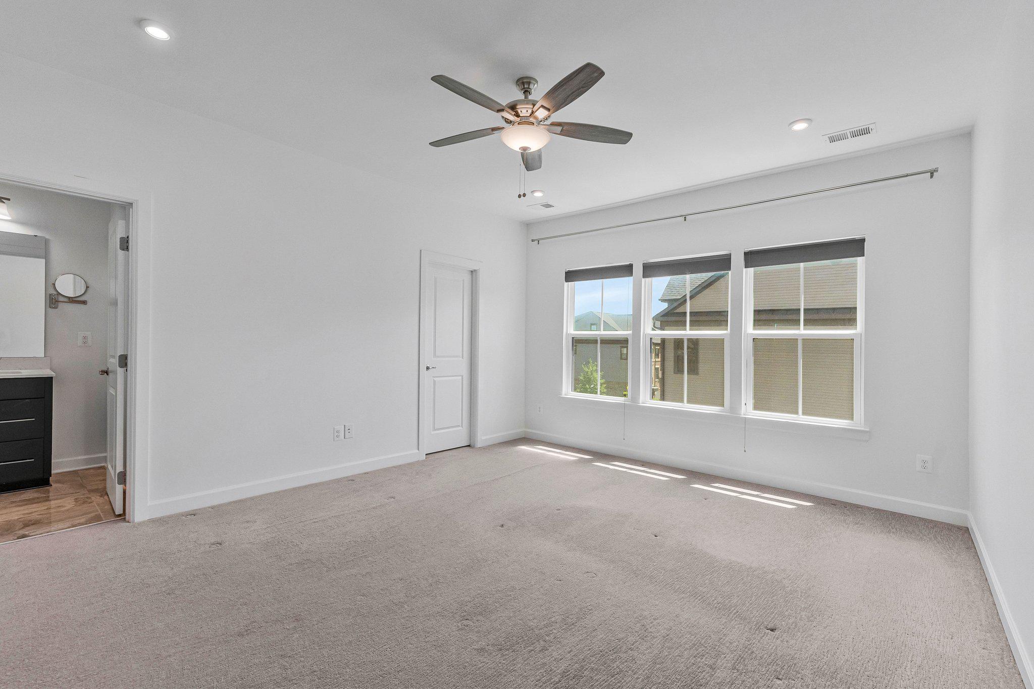 43509 APPLE ORCHARD SQUARE