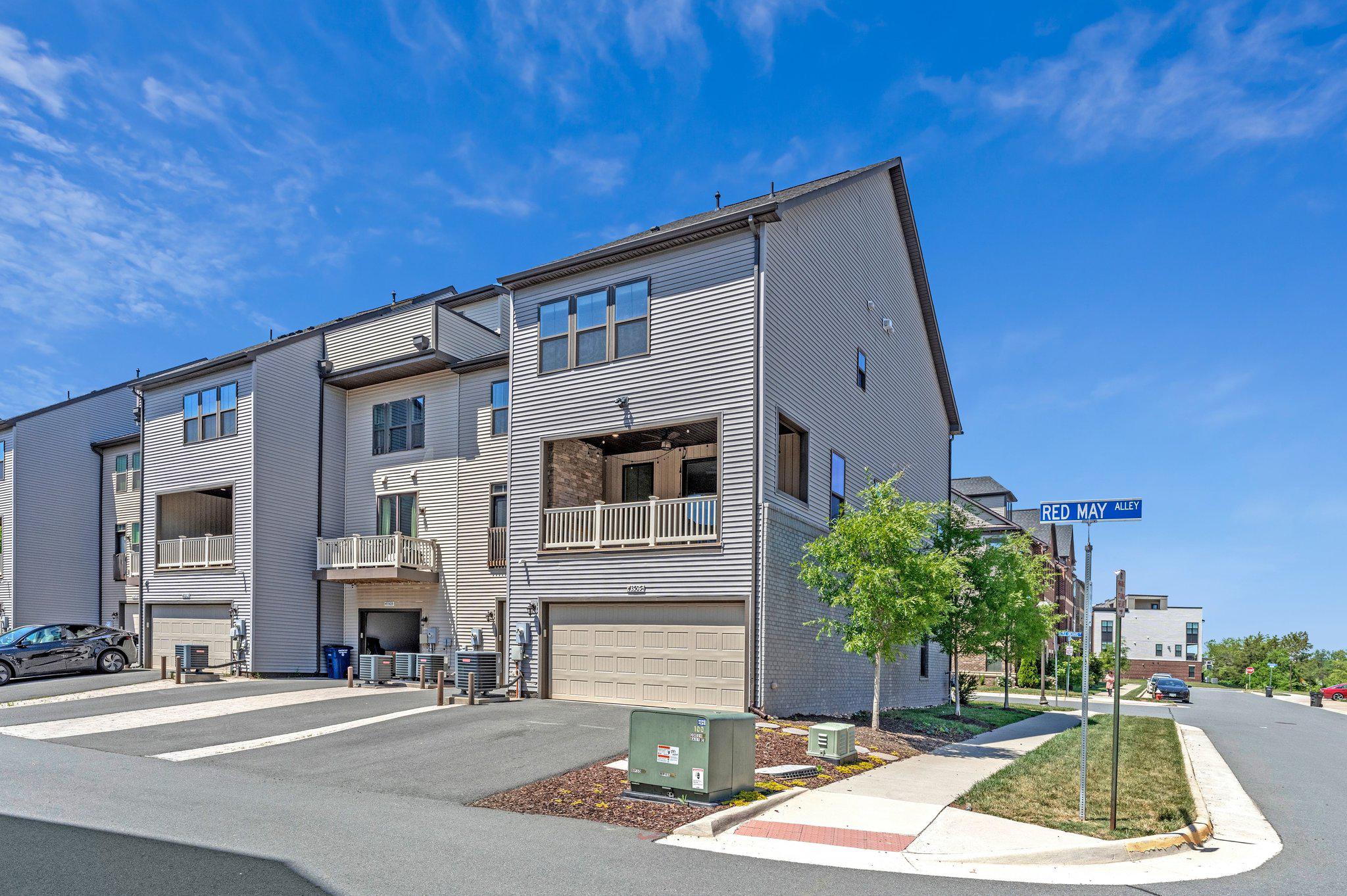 43509 APPLE ORCHARD SQUARE