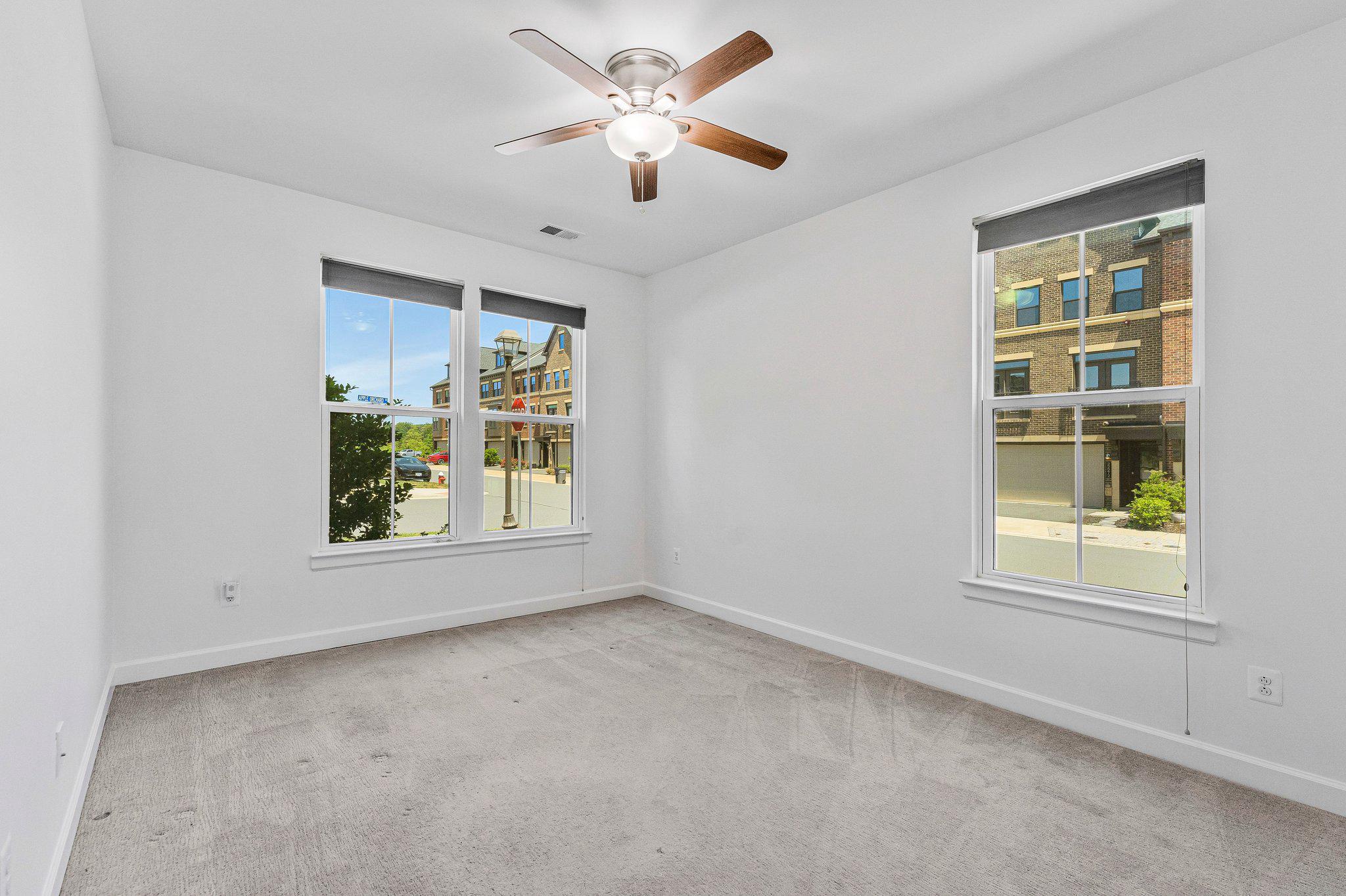 43509 APPLE ORCHARD SQUARE