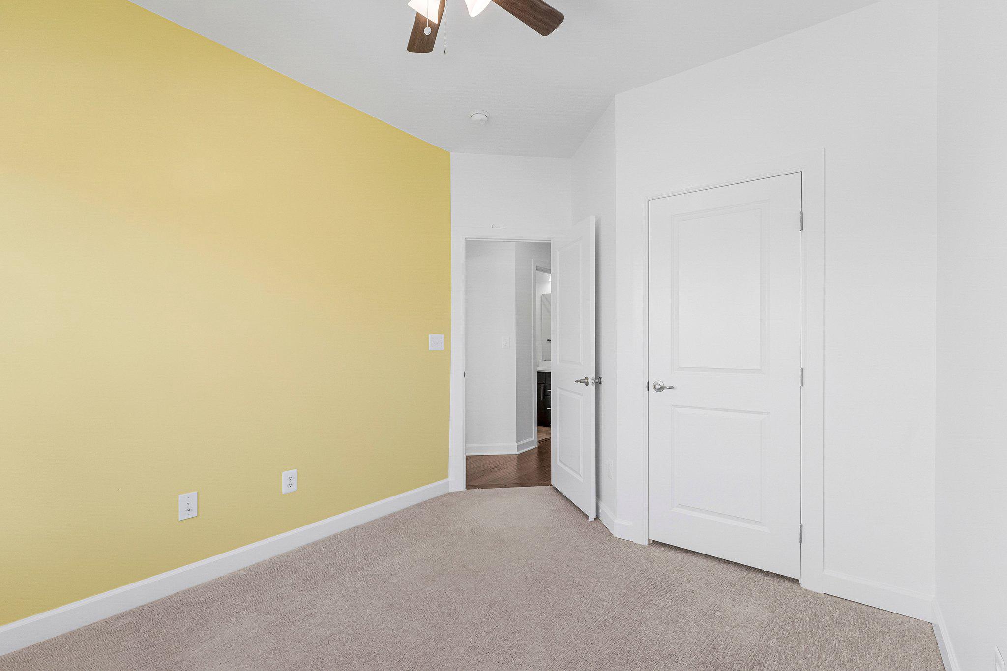 43509 APPLE ORCHARD SQUARE