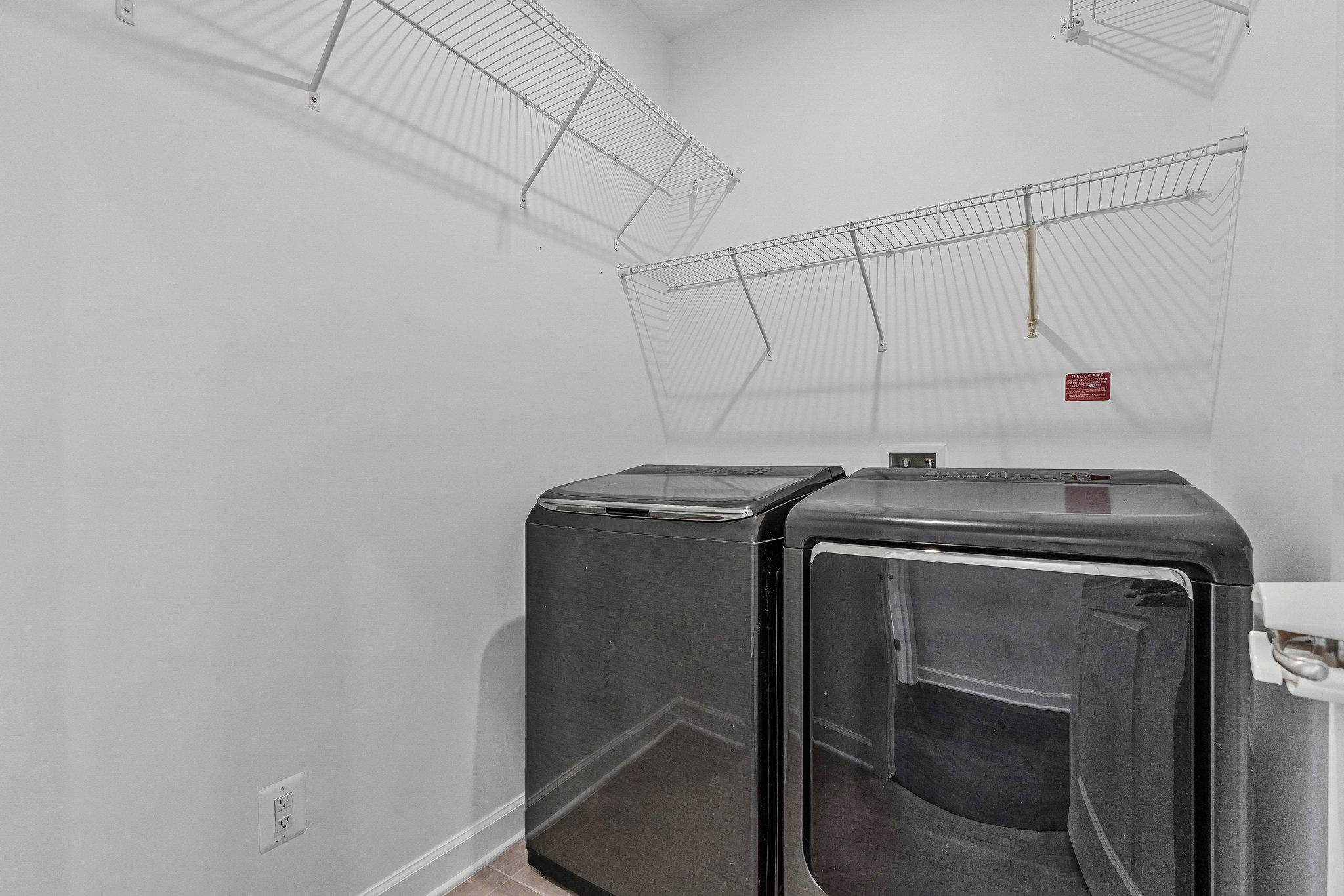 43509 APPLE ORCHARD SQUARE