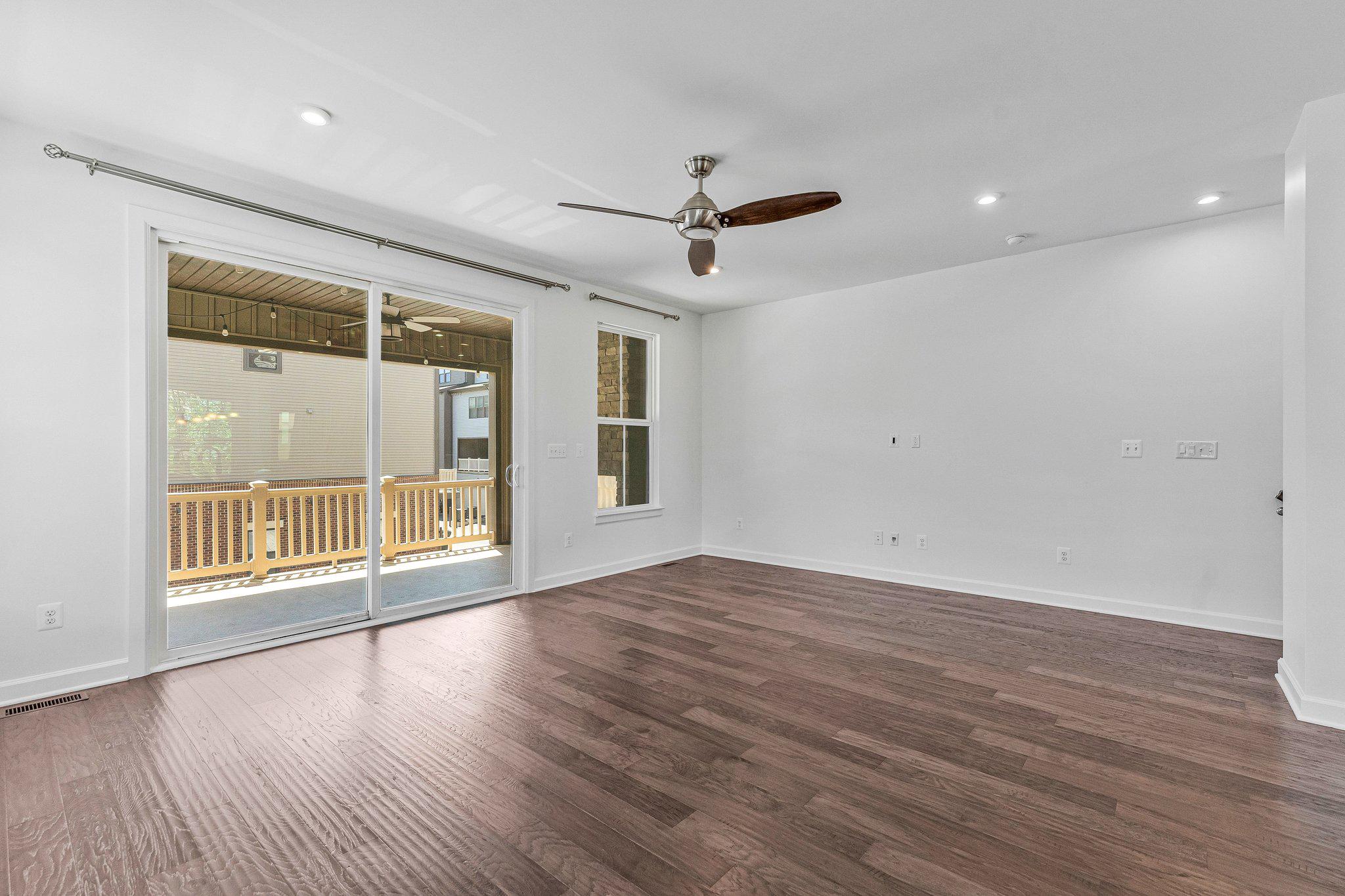 43509 APPLE ORCHARD SQUARE