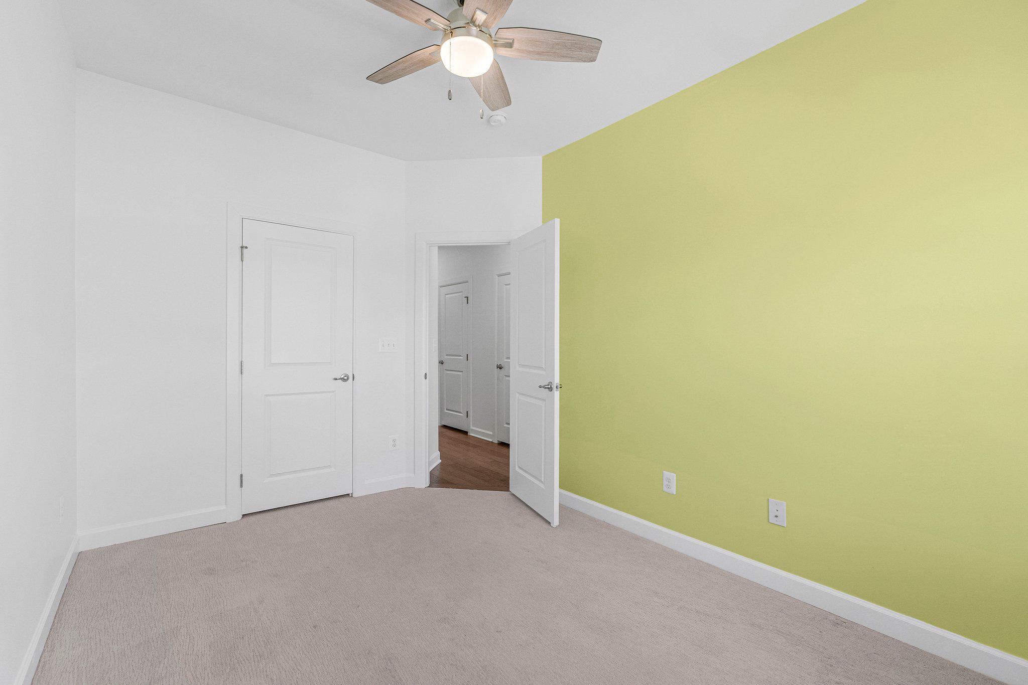 43509 APPLE ORCHARD SQUARE