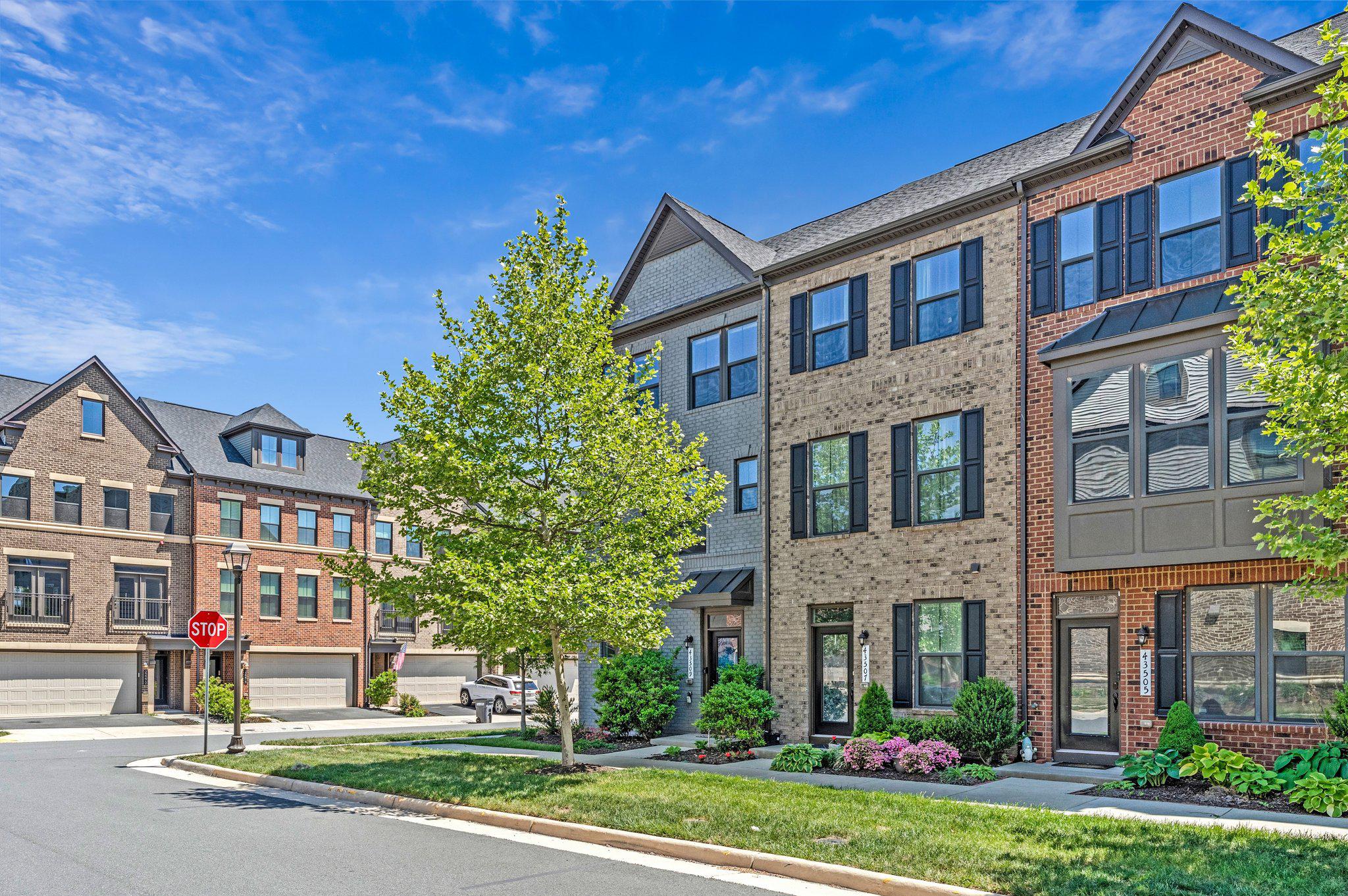 43509 APPLE ORCHARD SQUARE