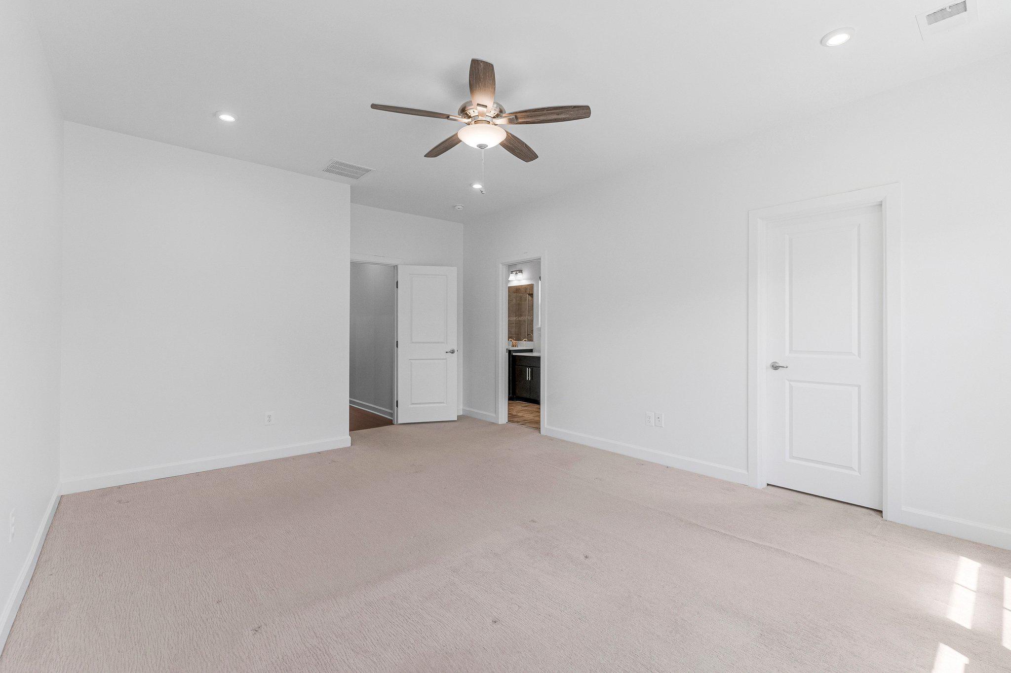 43509 APPLE ORCHARD SQUARE