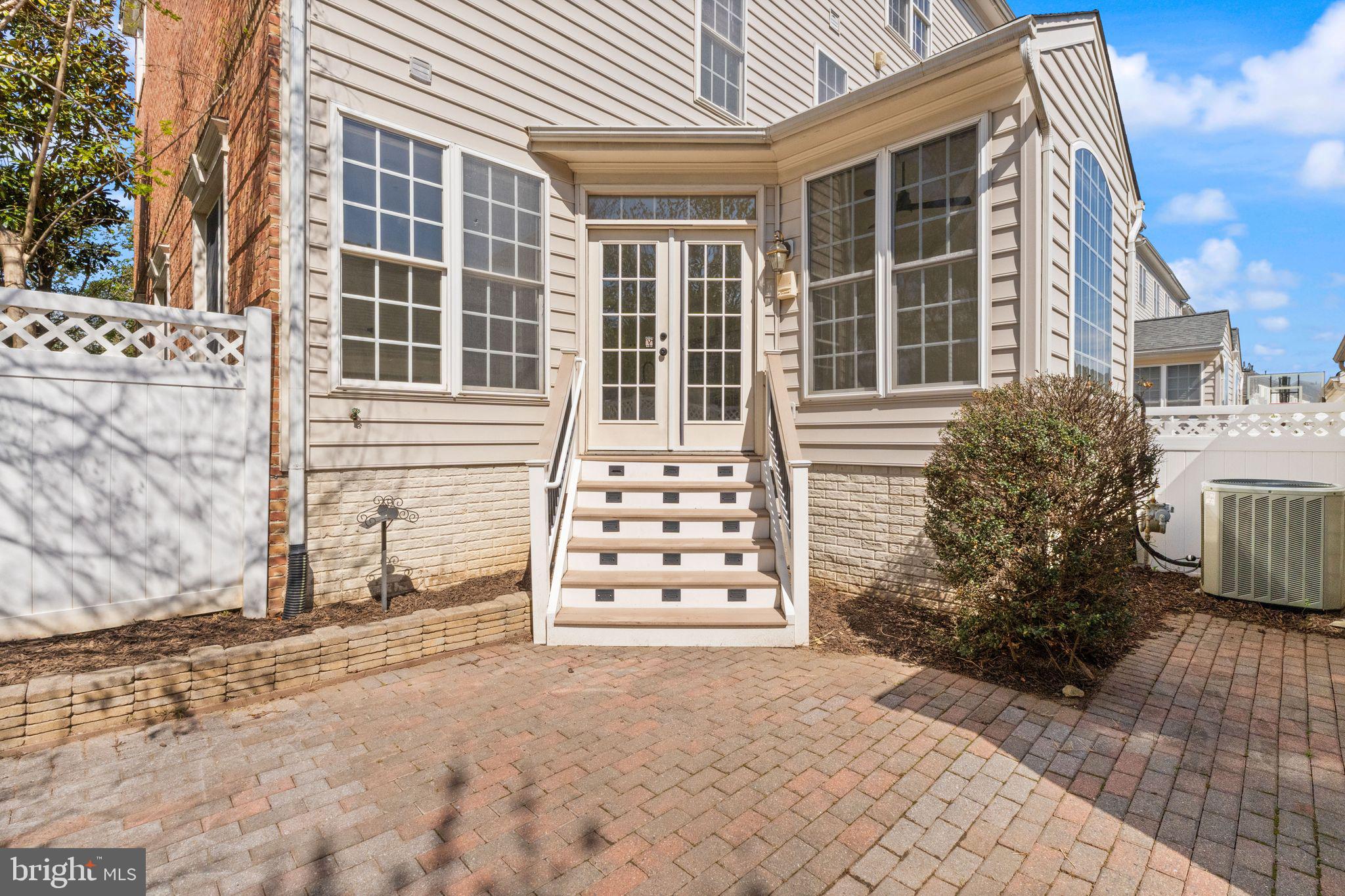 42465 REGAL WOOD DRIVE
