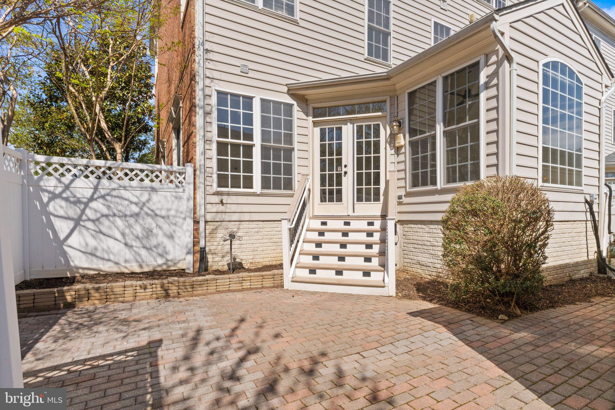 42465 REGAL WOOD DRIVE
