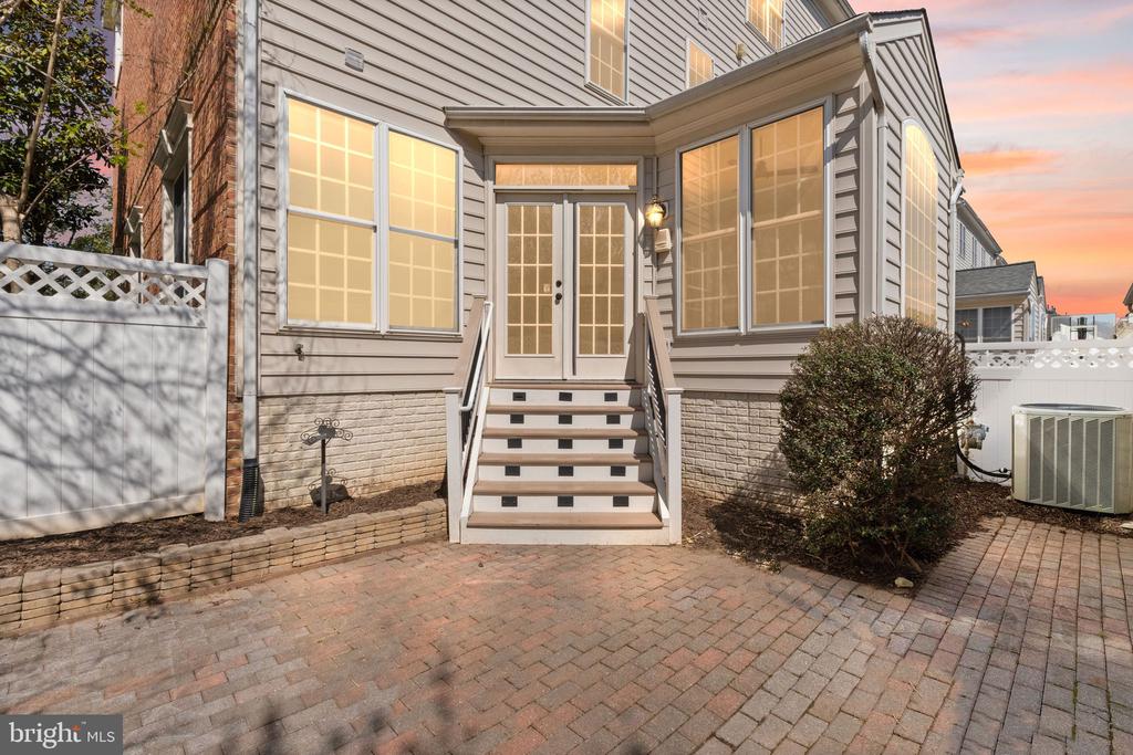 42465 REGAL WOOD DRIVE