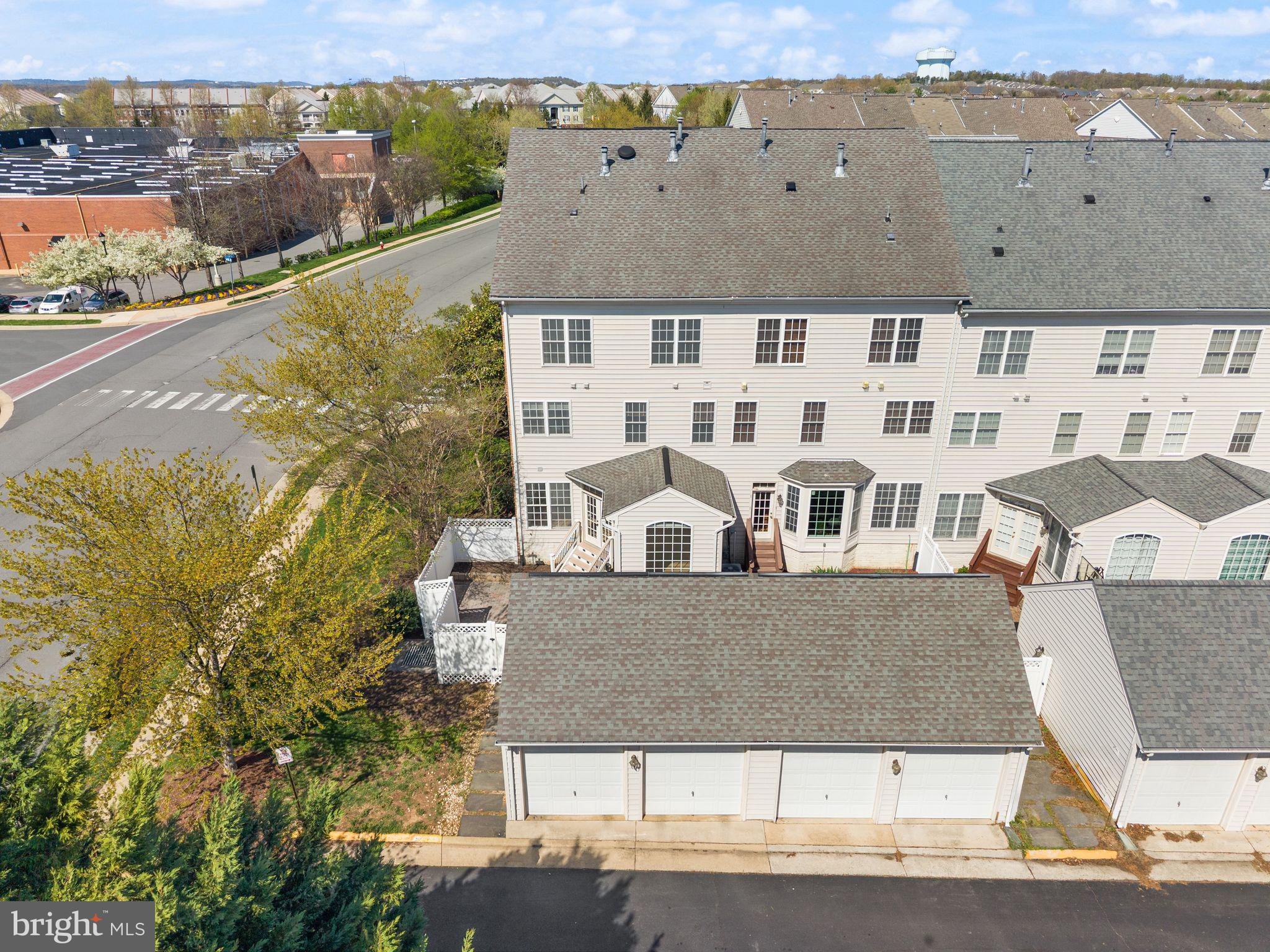 42465 REGAL WOOD DRIVE