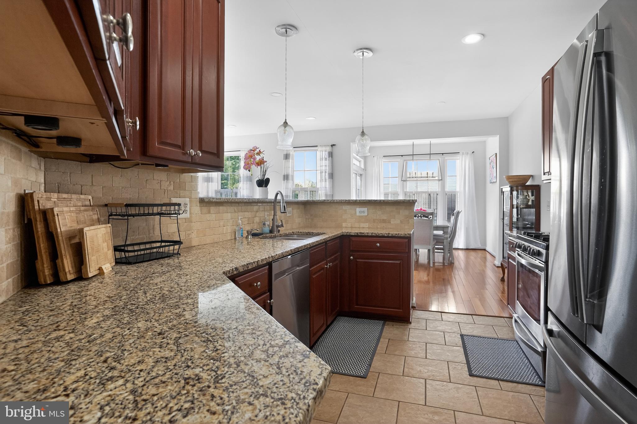 1225 CAMBRIA TERRACE NE