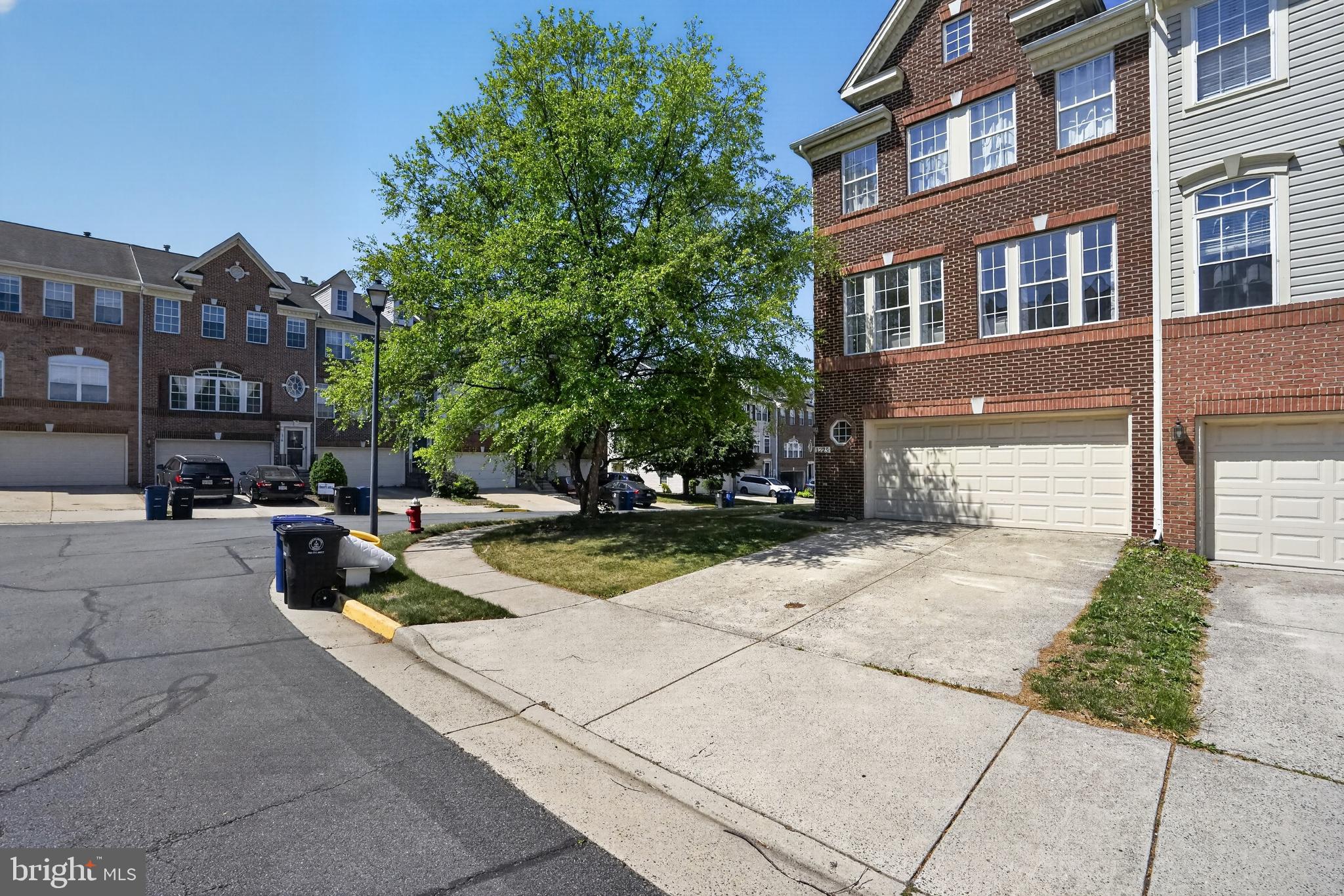 1225 CAMBRIA TERRACE NE