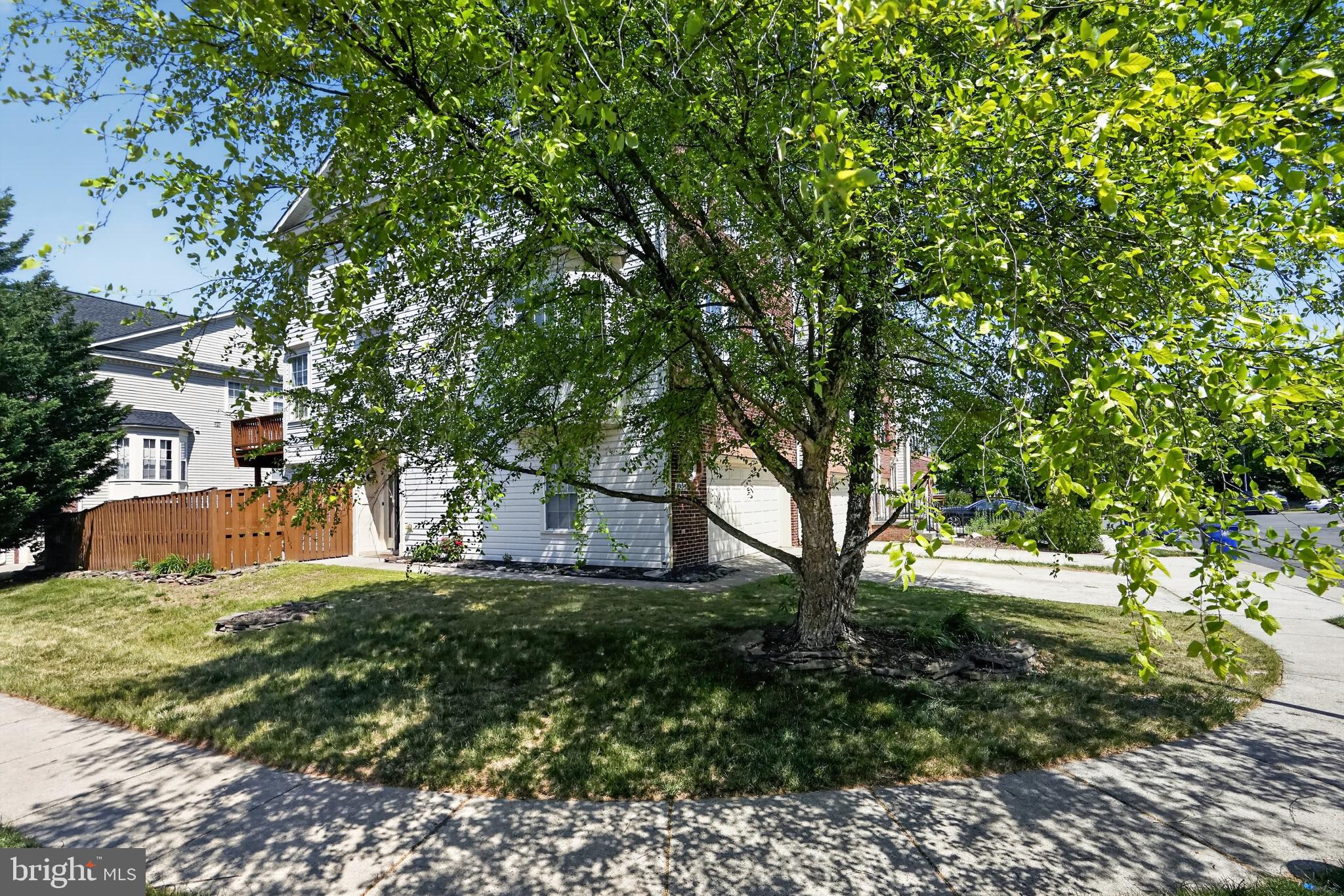 1225 CAMBRIA TERRACE NE