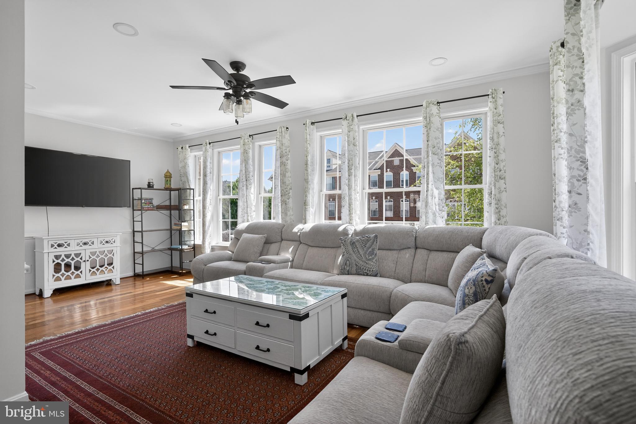 1225 CAMBRIA TERRACE NE