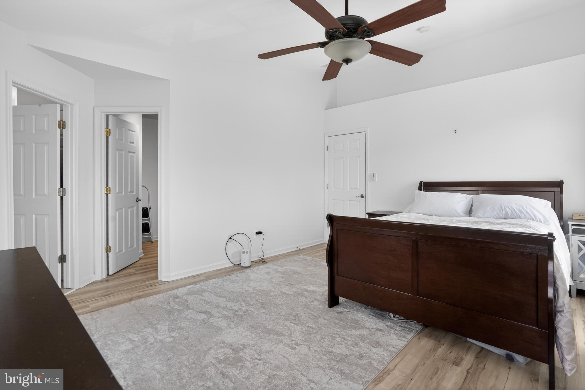 1225 CAMBRIA TERRACE NE