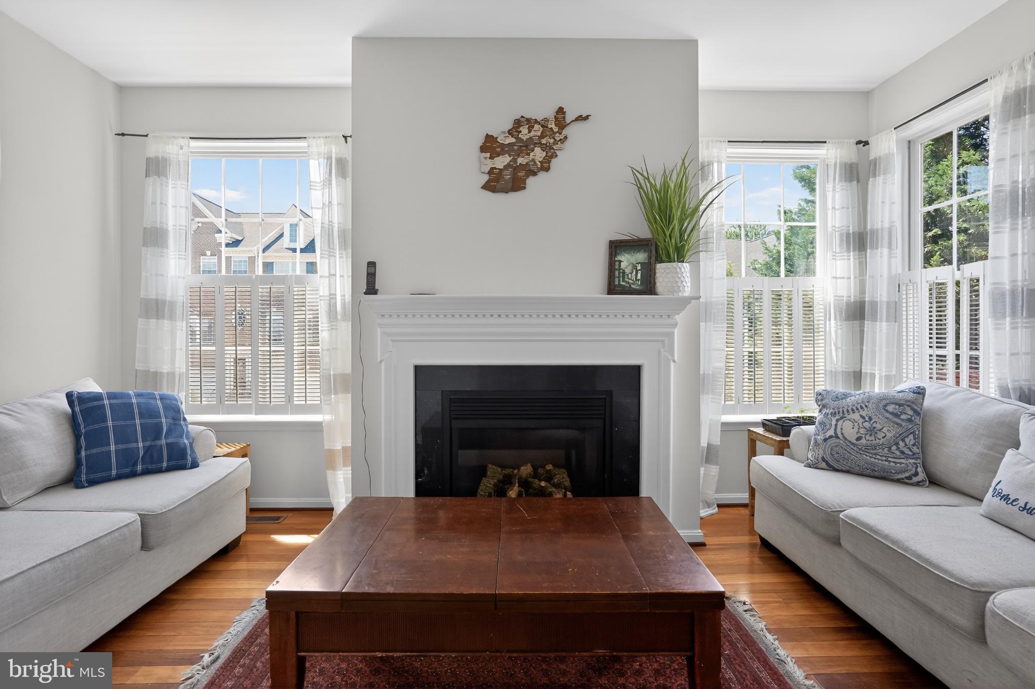 1225 CAMBRIA TERRACE NE
